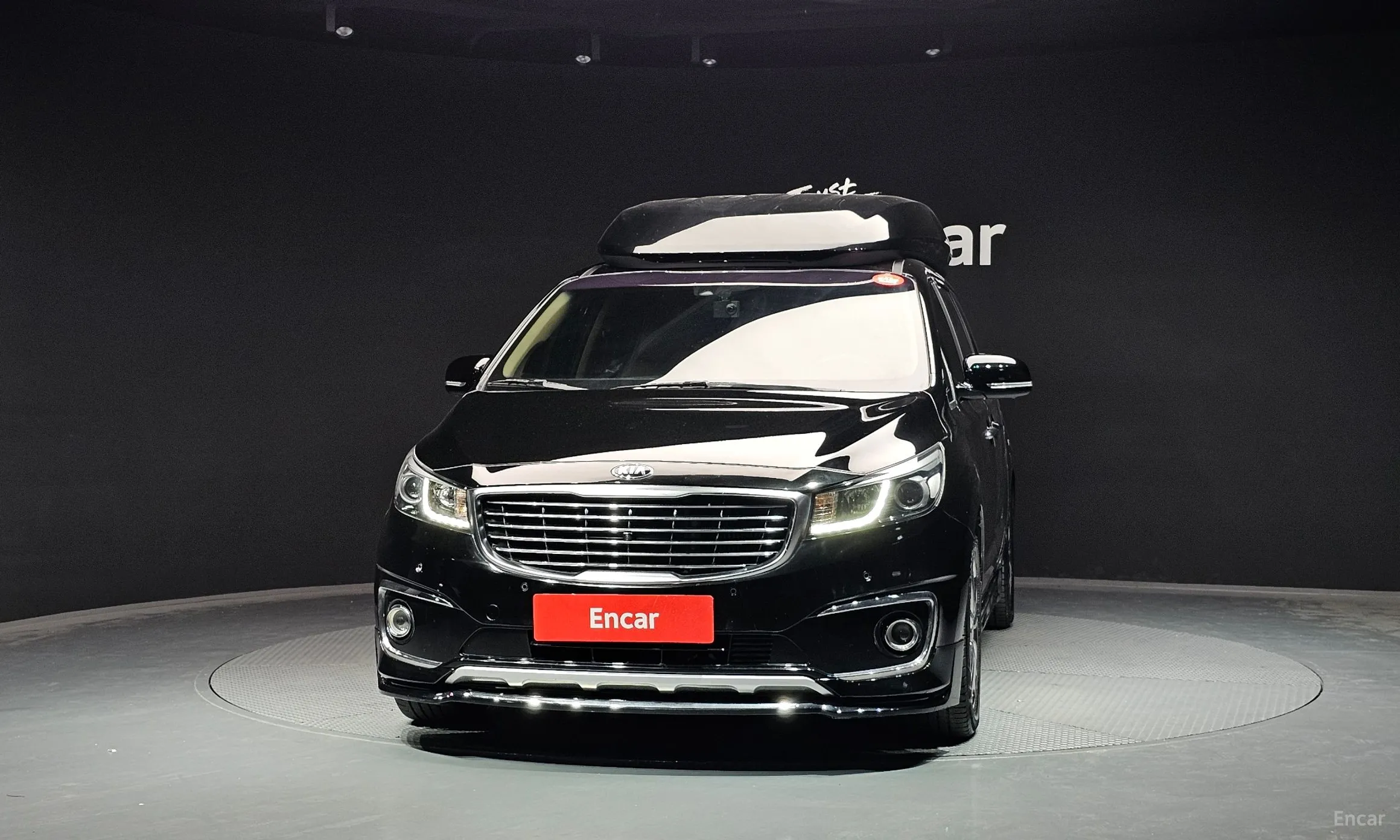 Kia Carnival превью 2