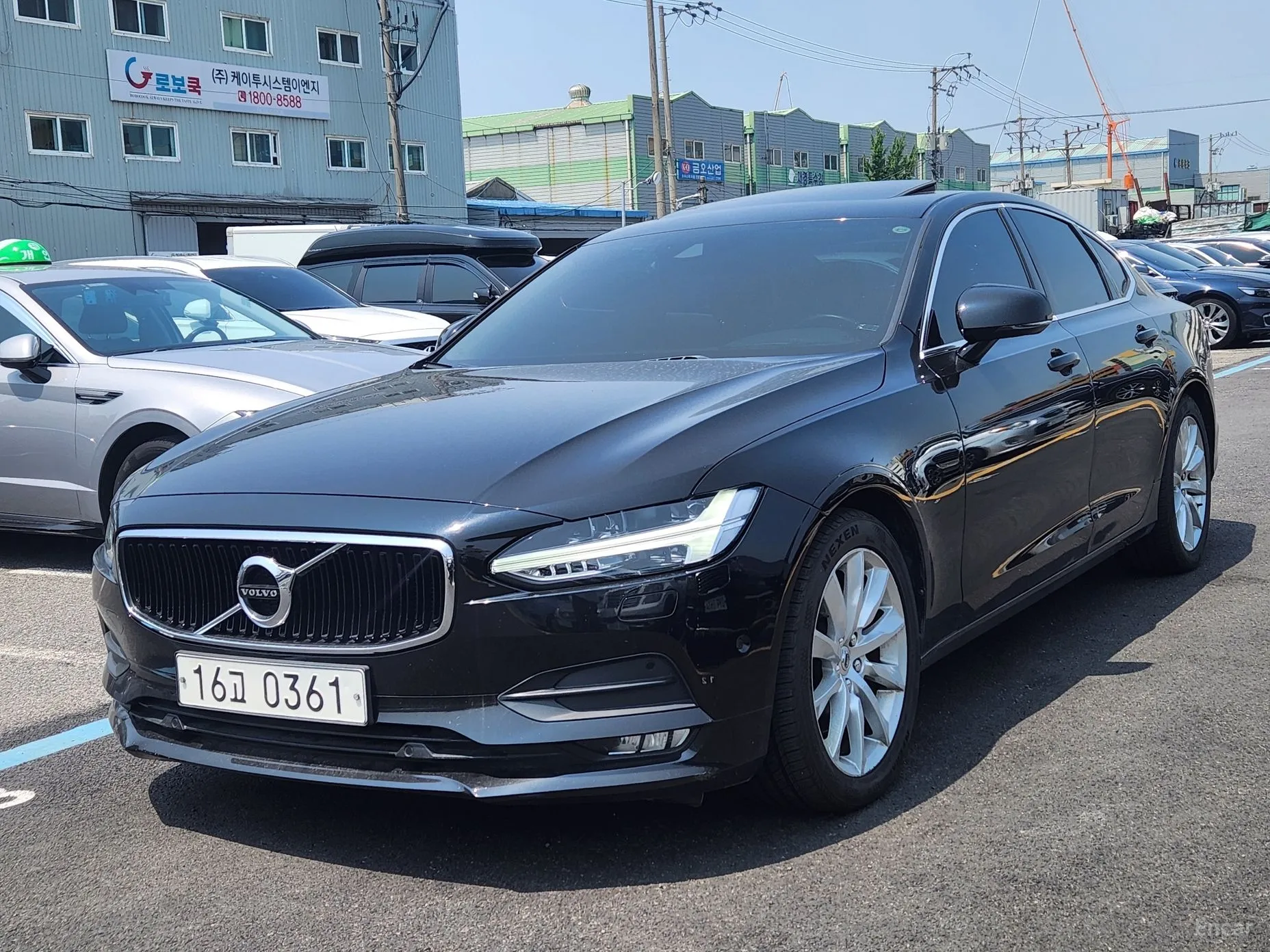 Volvo S90