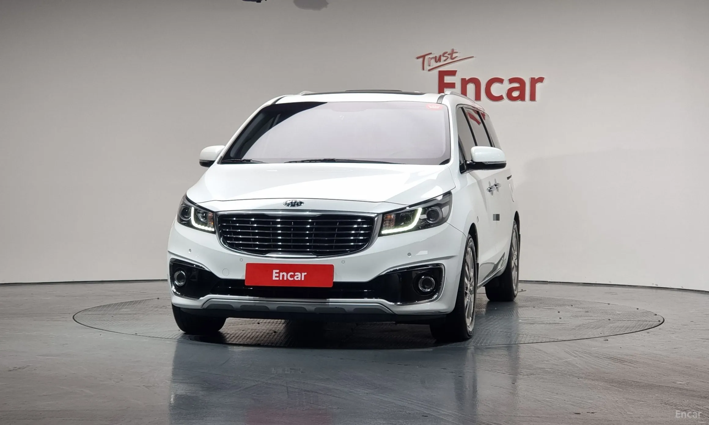 Kia Carnival превью 2