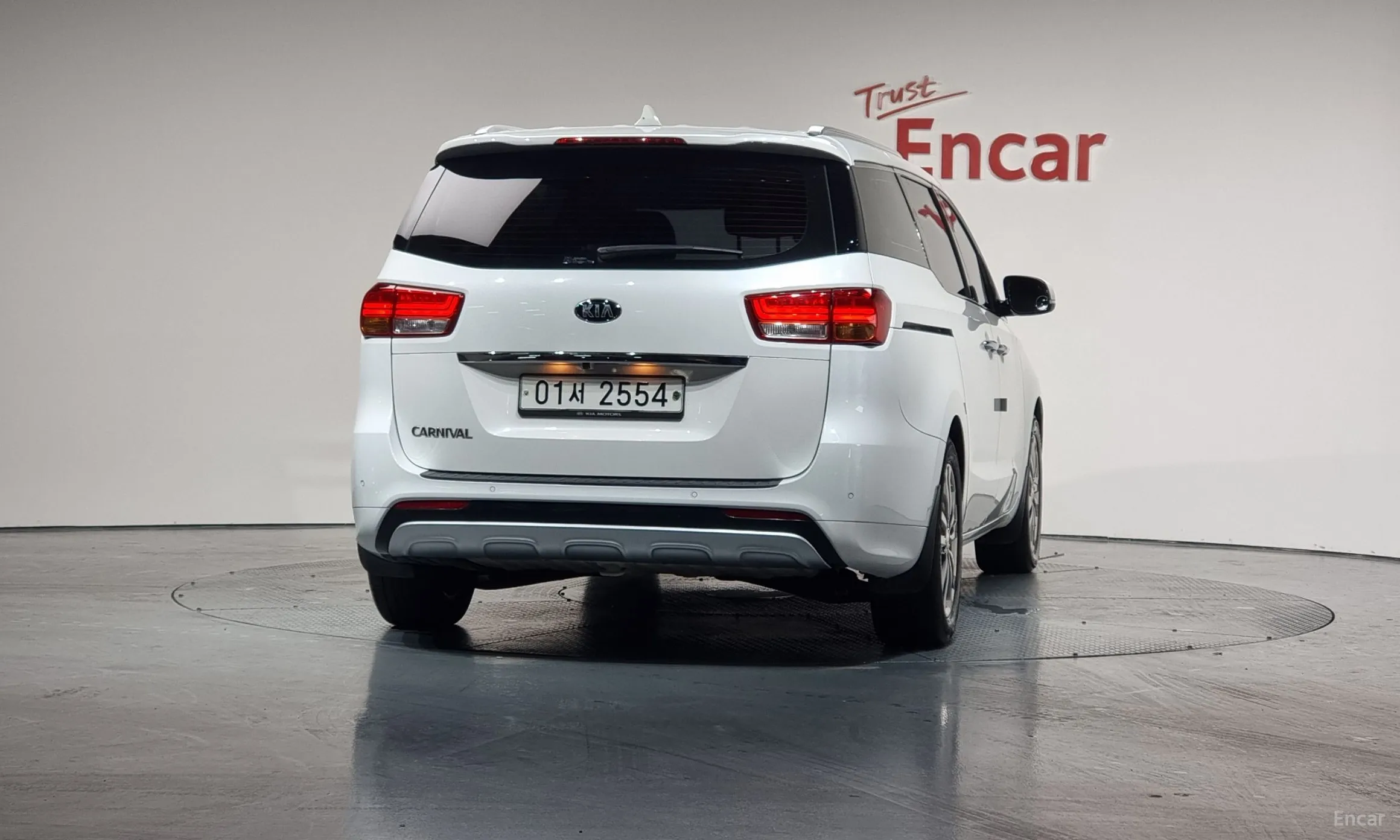Kia Carnival превью 3