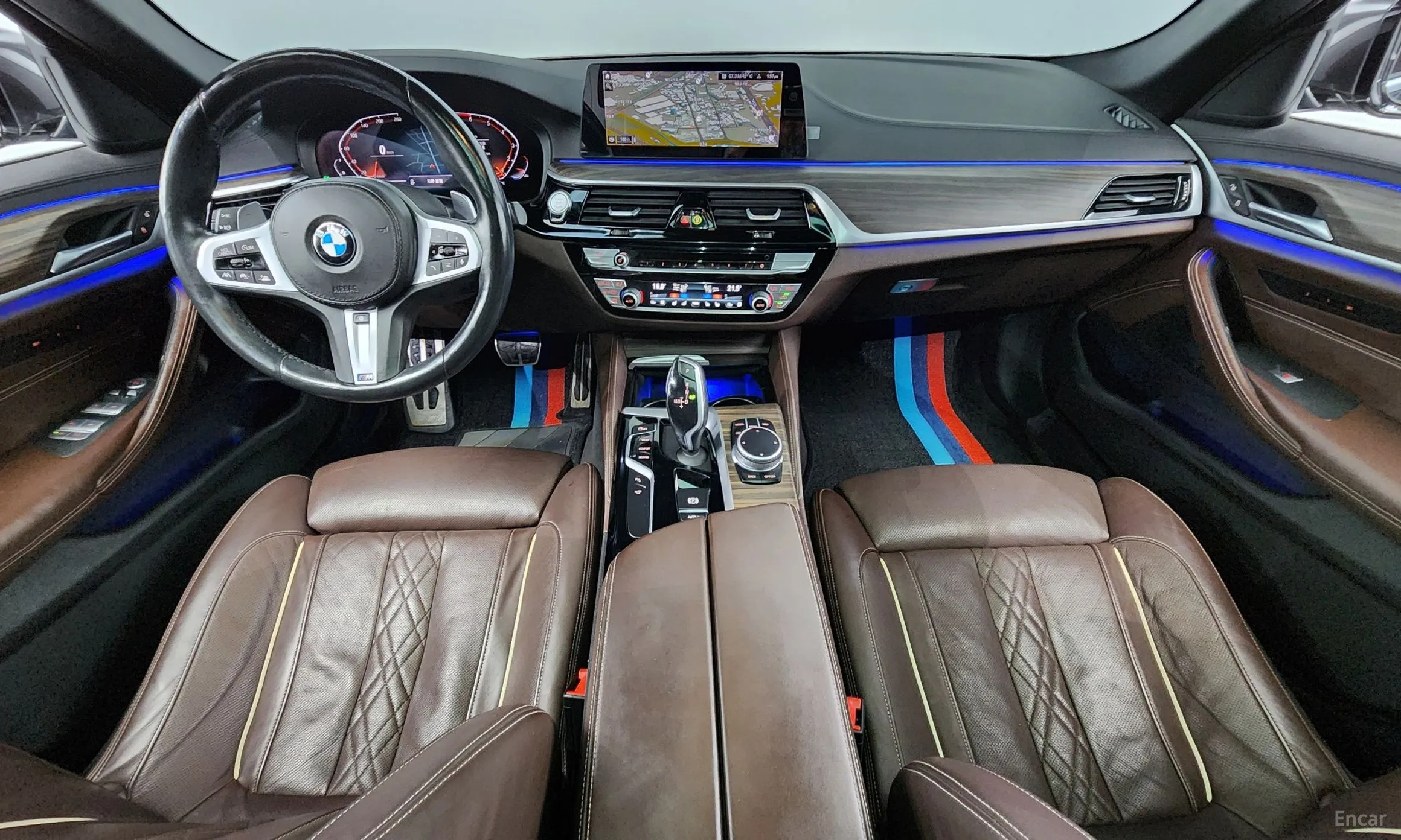 BMW 5 Series (G30) превью 4