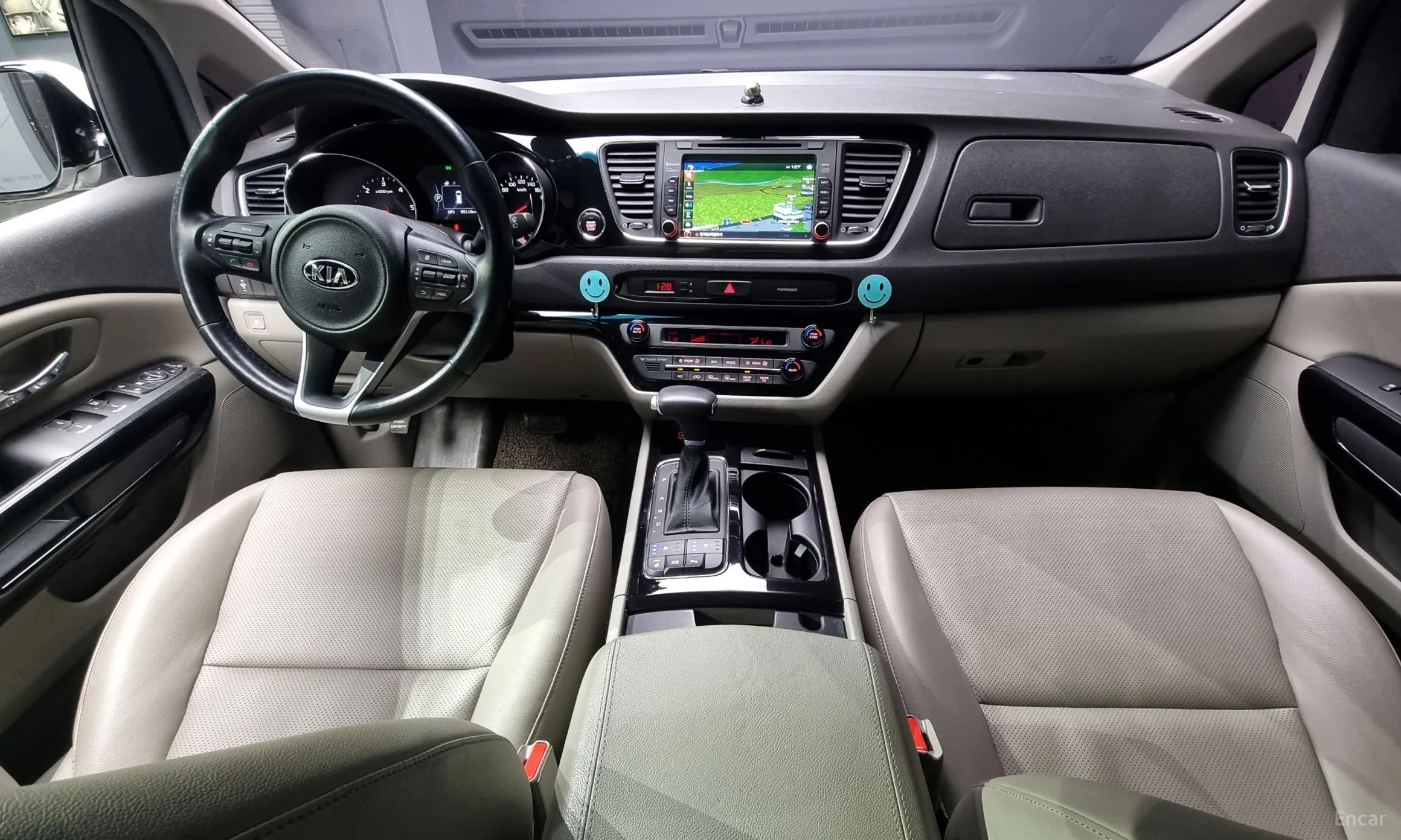 Kia Carnival превью 4
