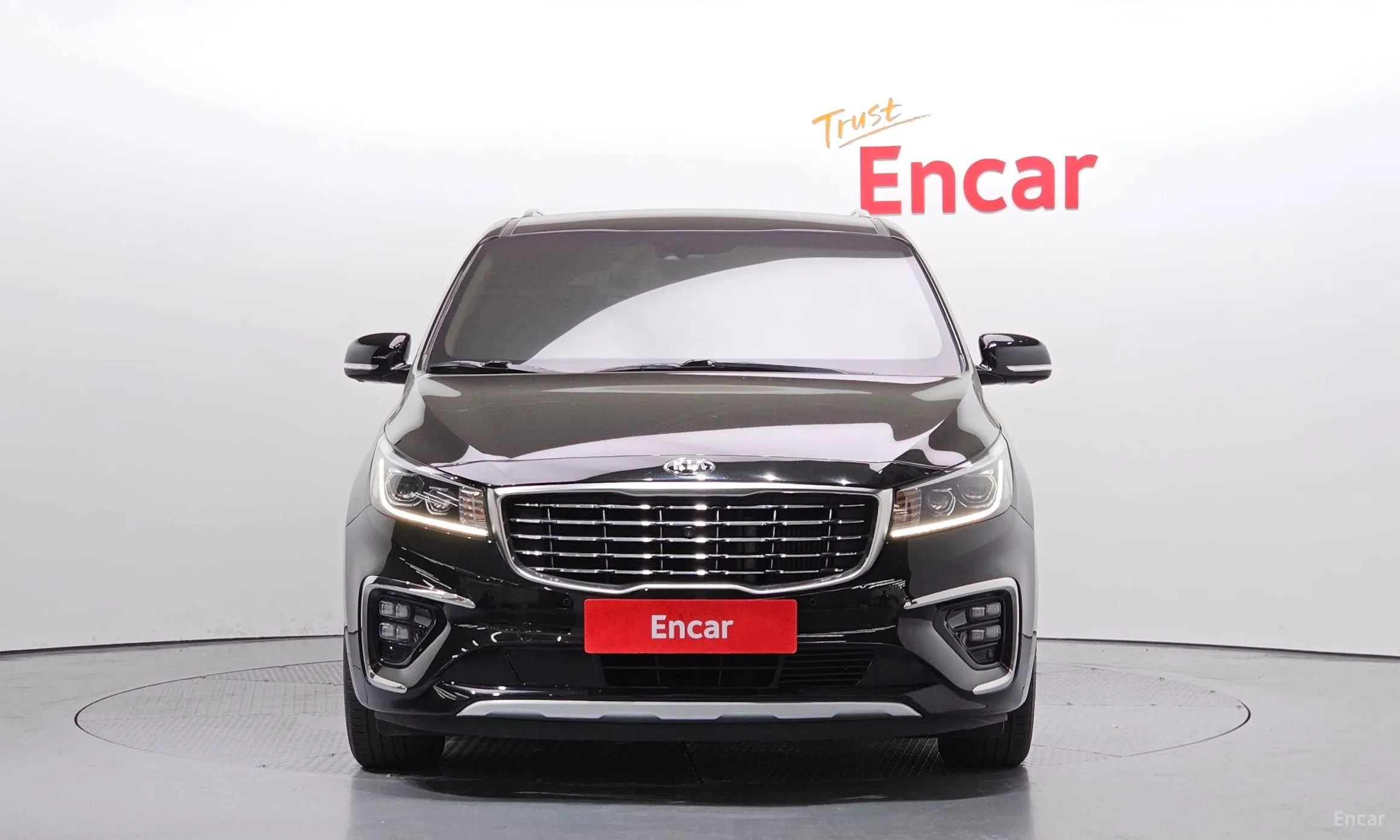 Kia Carnival превью 2