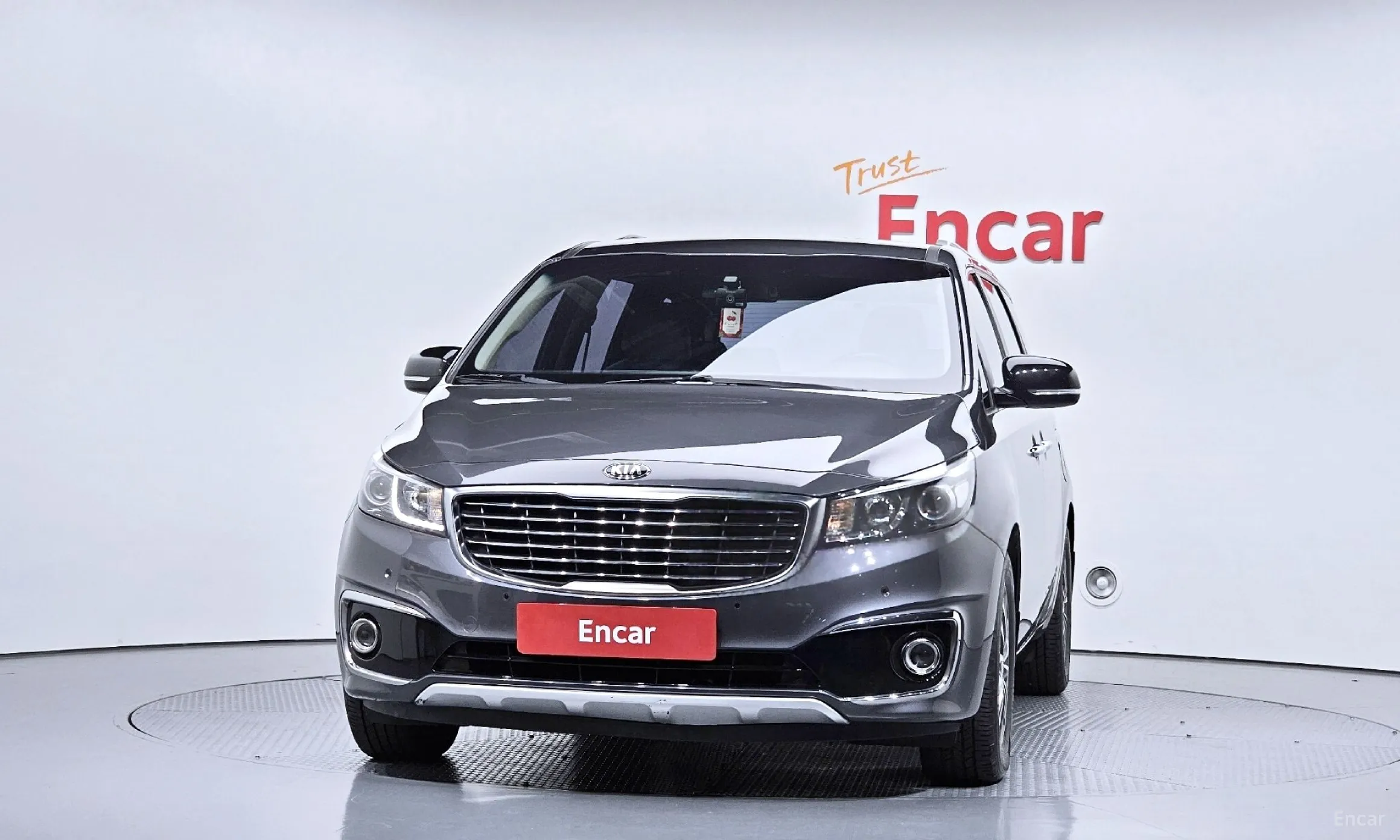 Kia Carnival превью 2