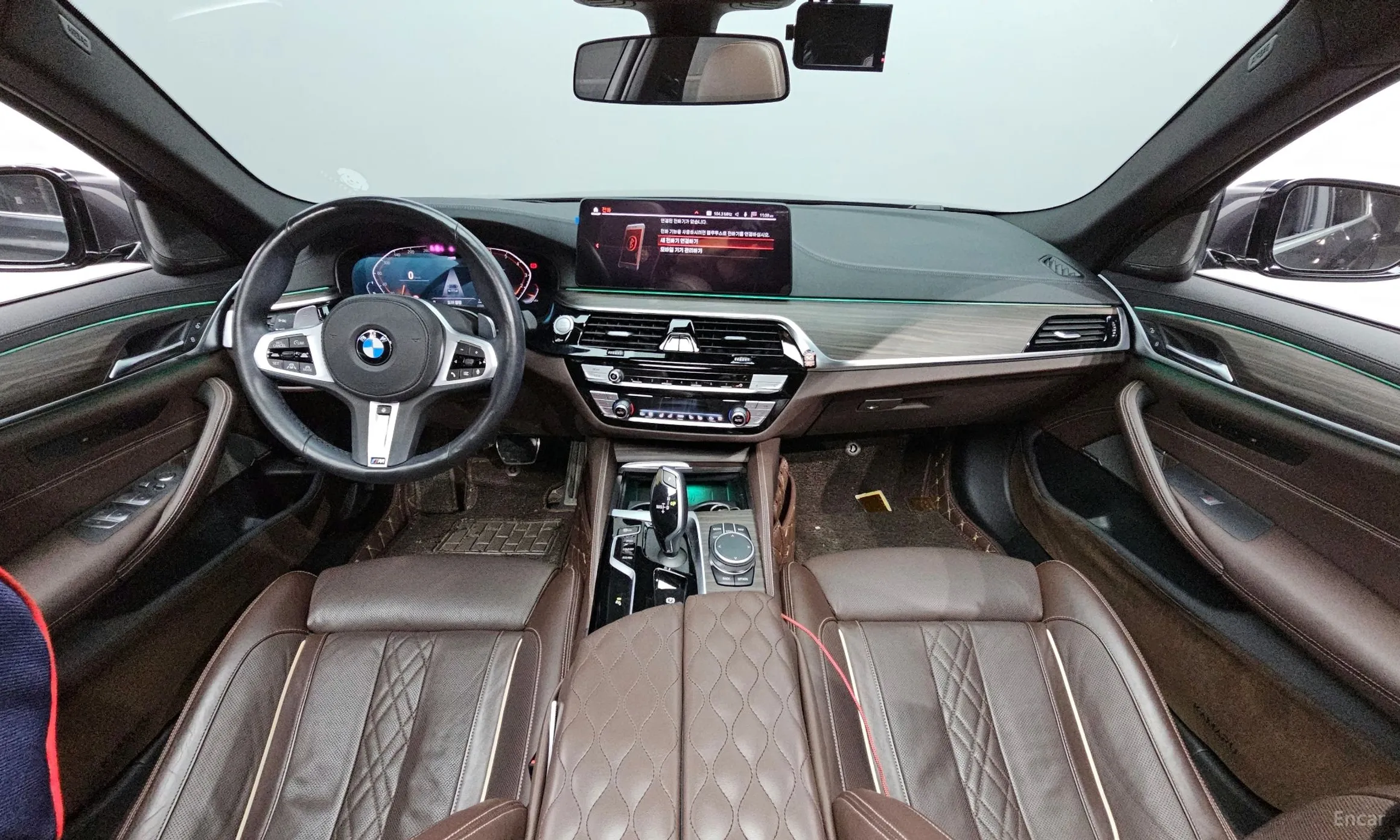 BMW 5 Series (G30) превью 4