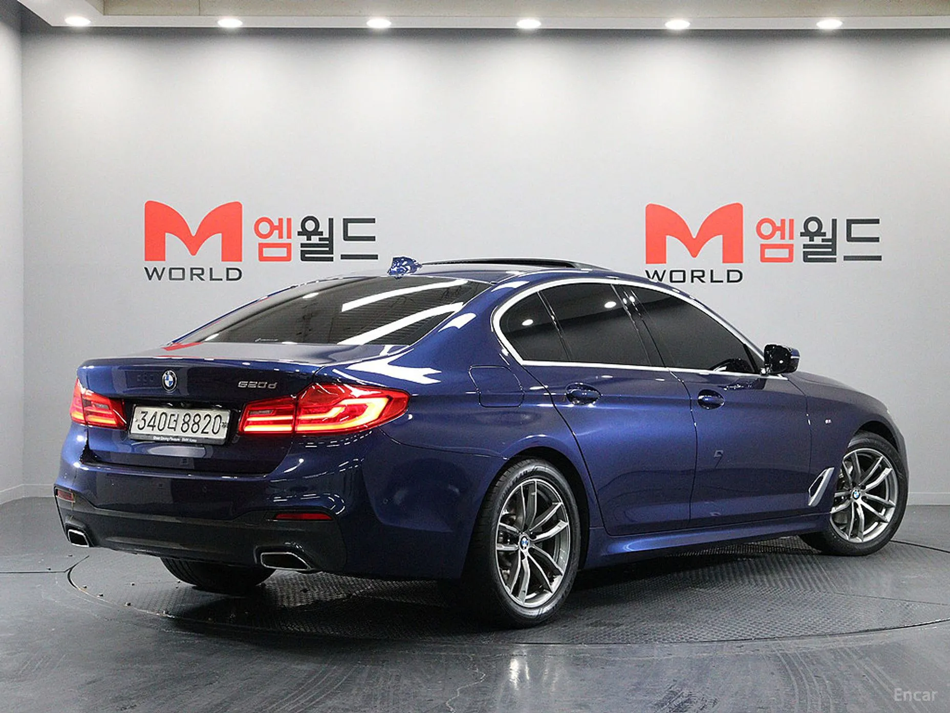 BMW 5 Series (G30) превью 2