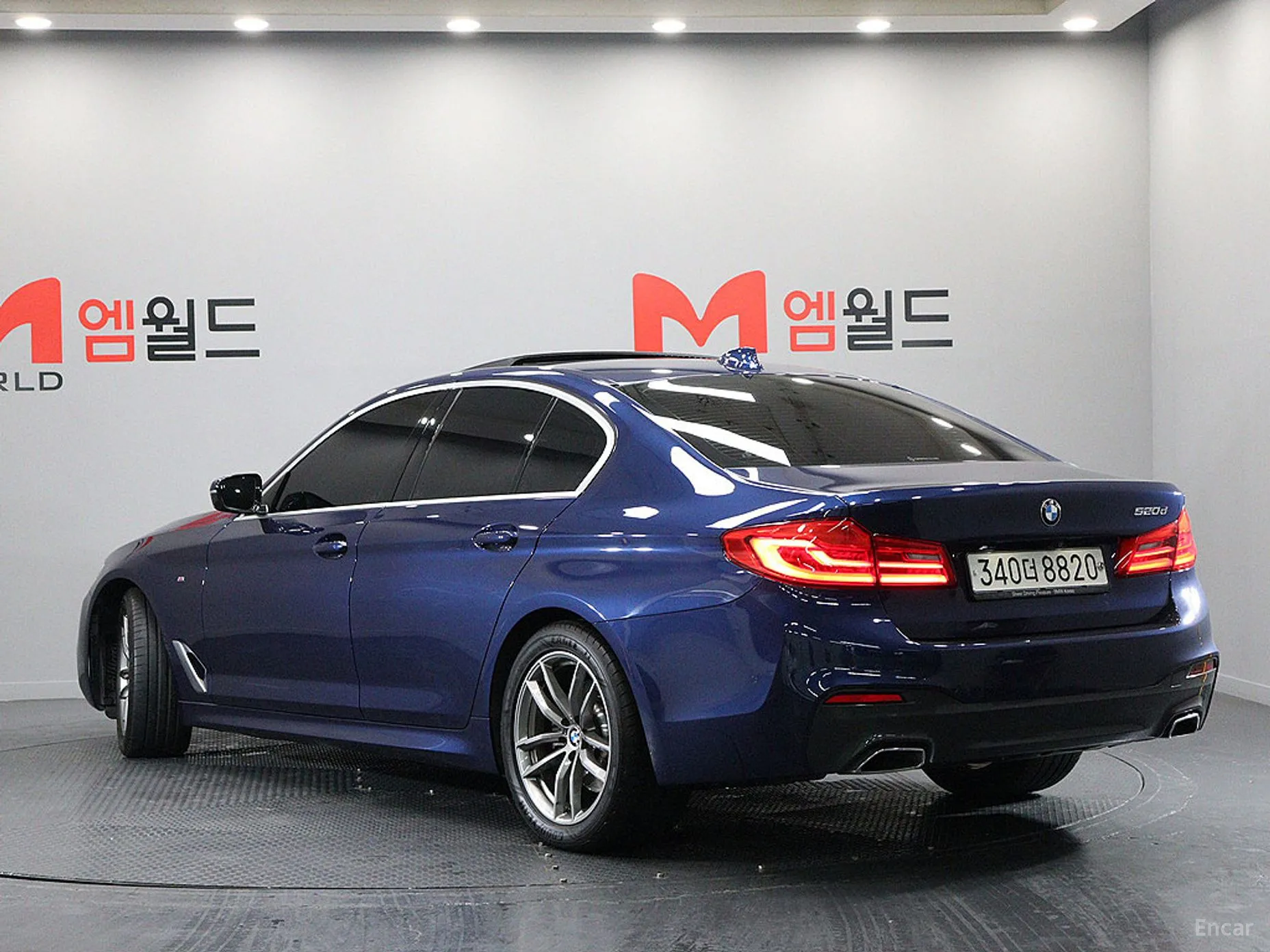 BMW 5 Series (G30) превью 3