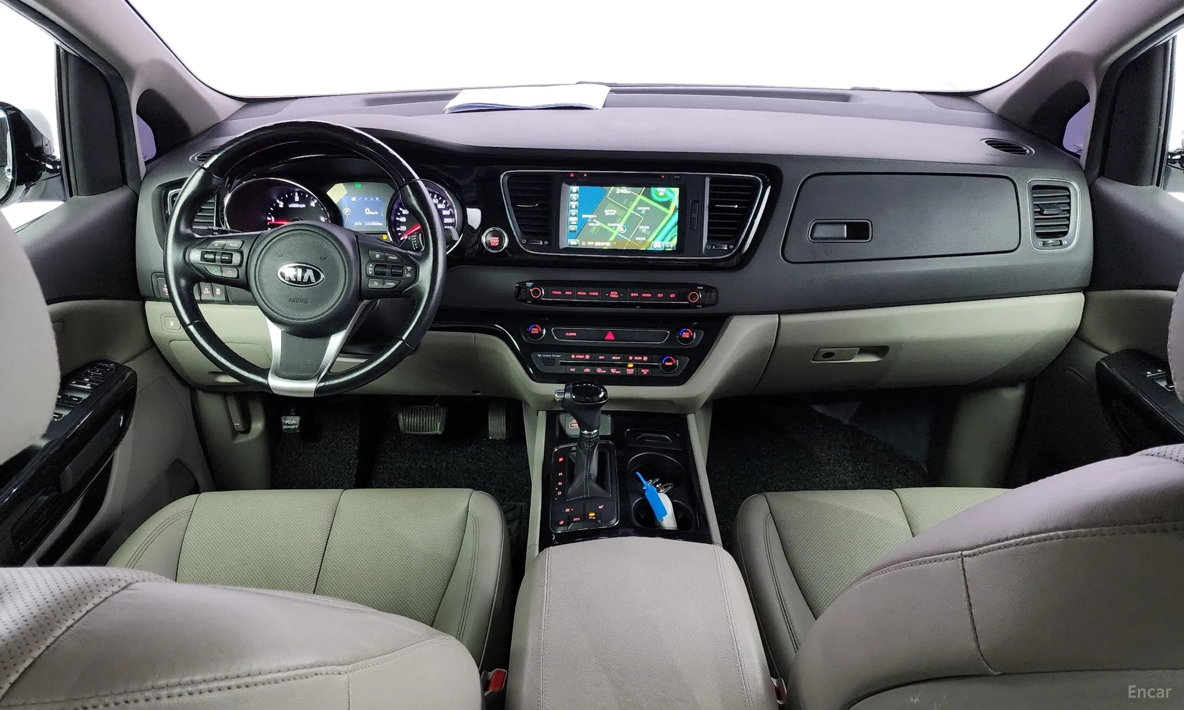 Kia Carnival превью 4