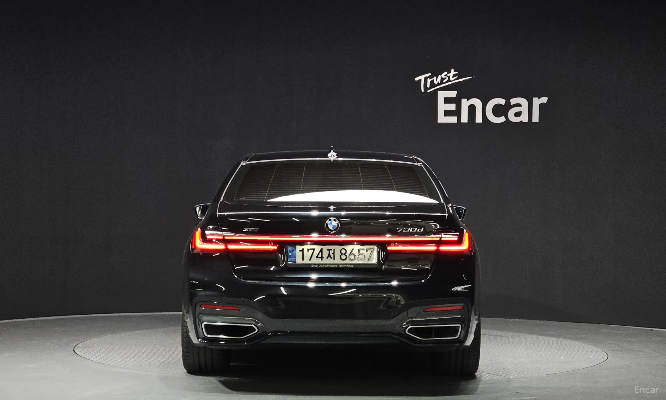 BMW 7 Series (G11) превью 3