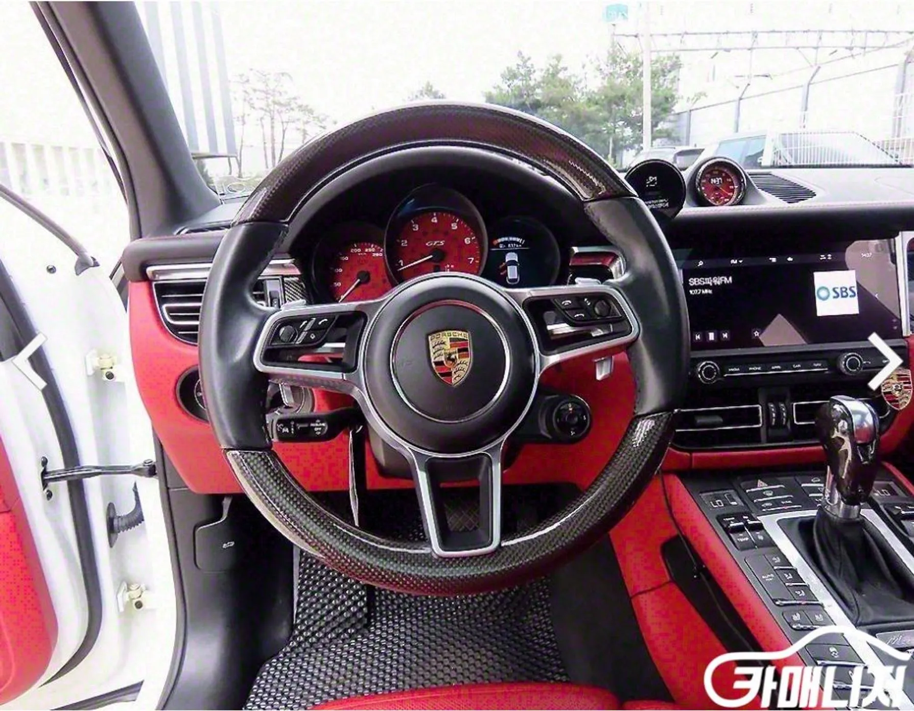 Porsche Macan превью 4