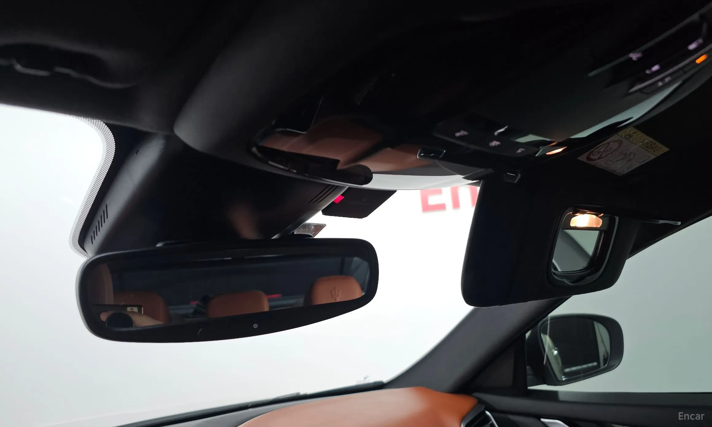 Maserati Ghibli превью 17