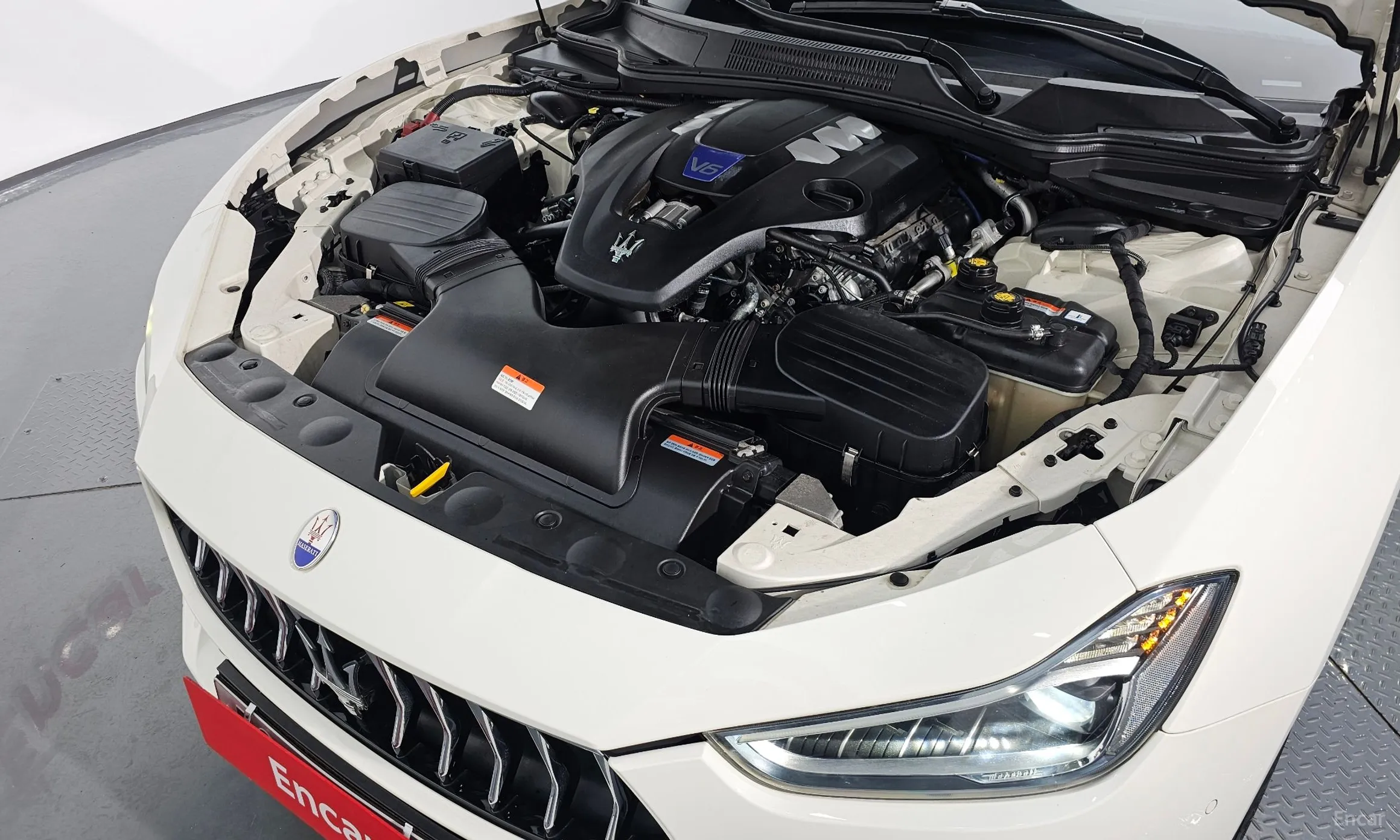 Maserati Ghibli превью 6