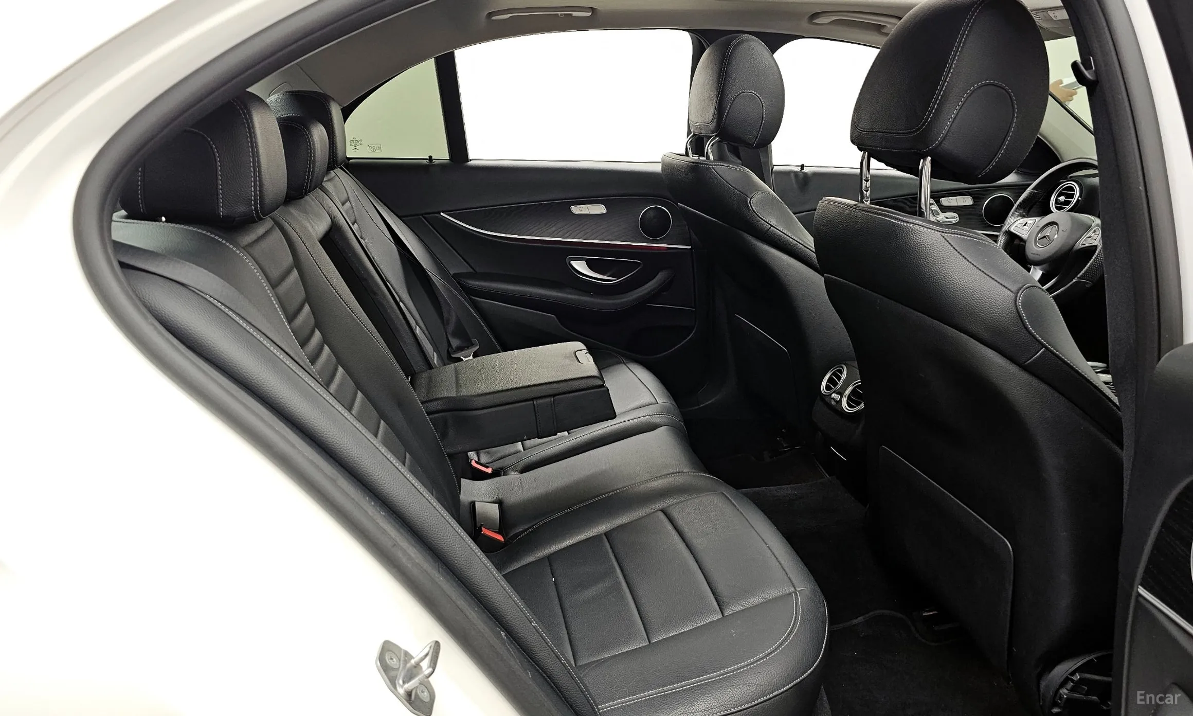 Mercedes Benz E-Class W213 превью 12