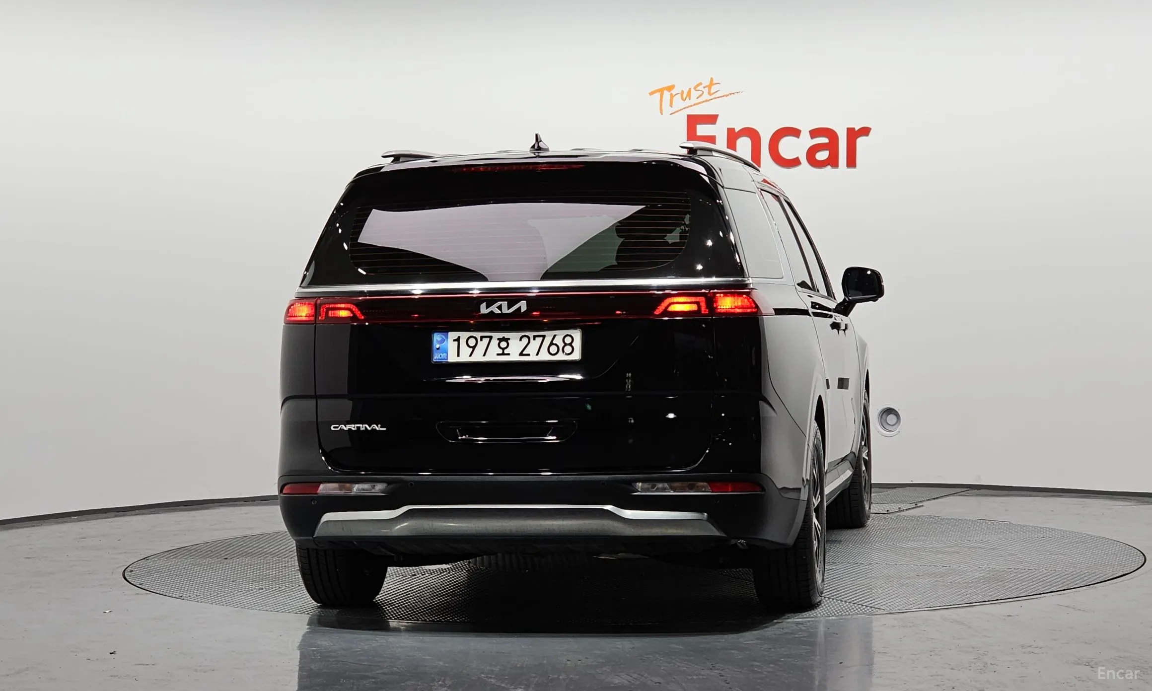 Kia Carnival Gen 4 превью 3