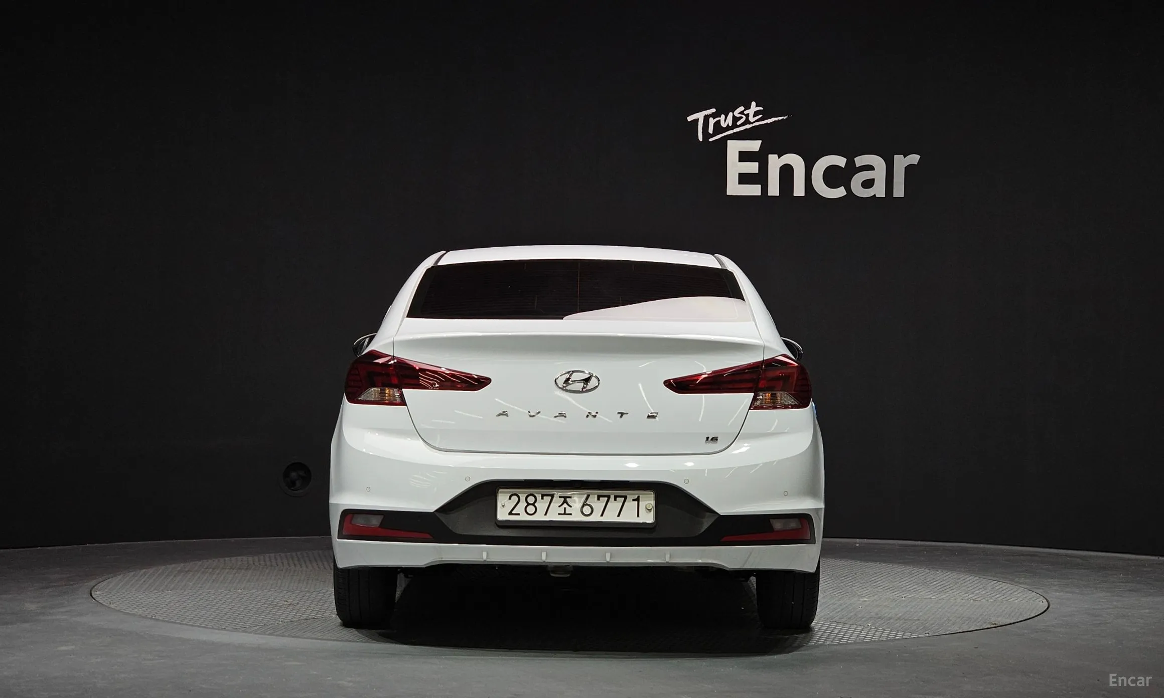 Hyundai Avante AD превью 3