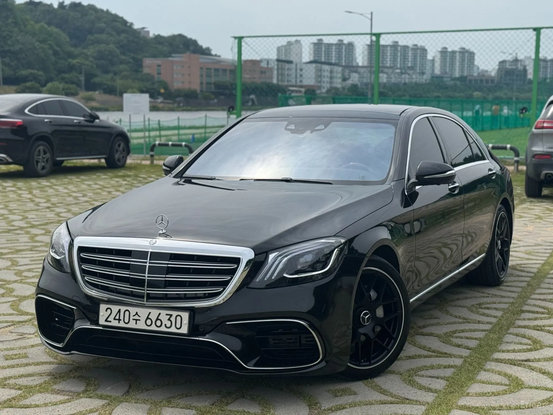Mercedes Benz S-Class W222