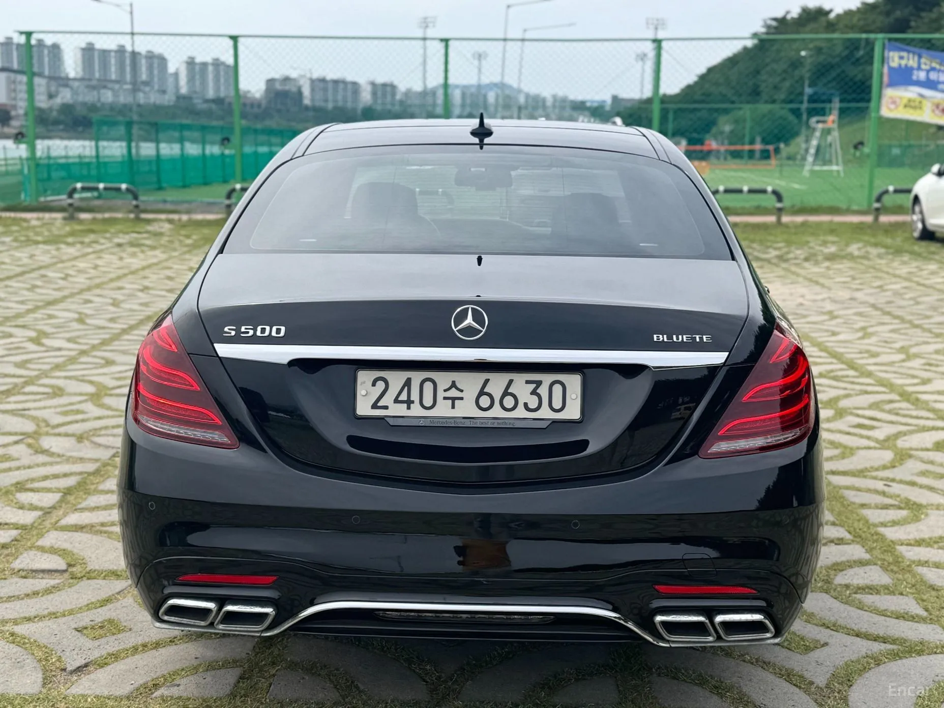 Mercedes Benz S-Class W222