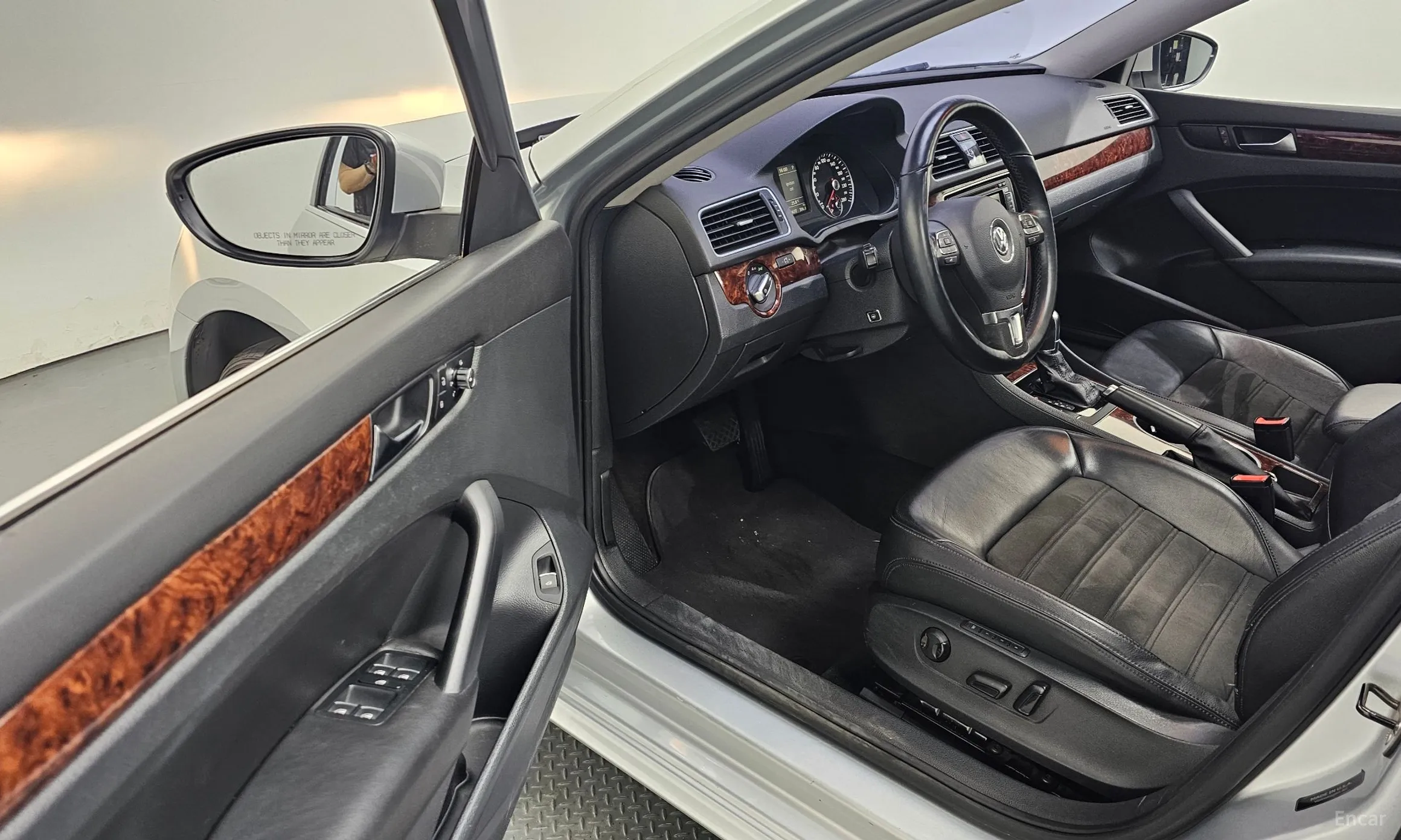 Volkswagen The New Passat превью 11