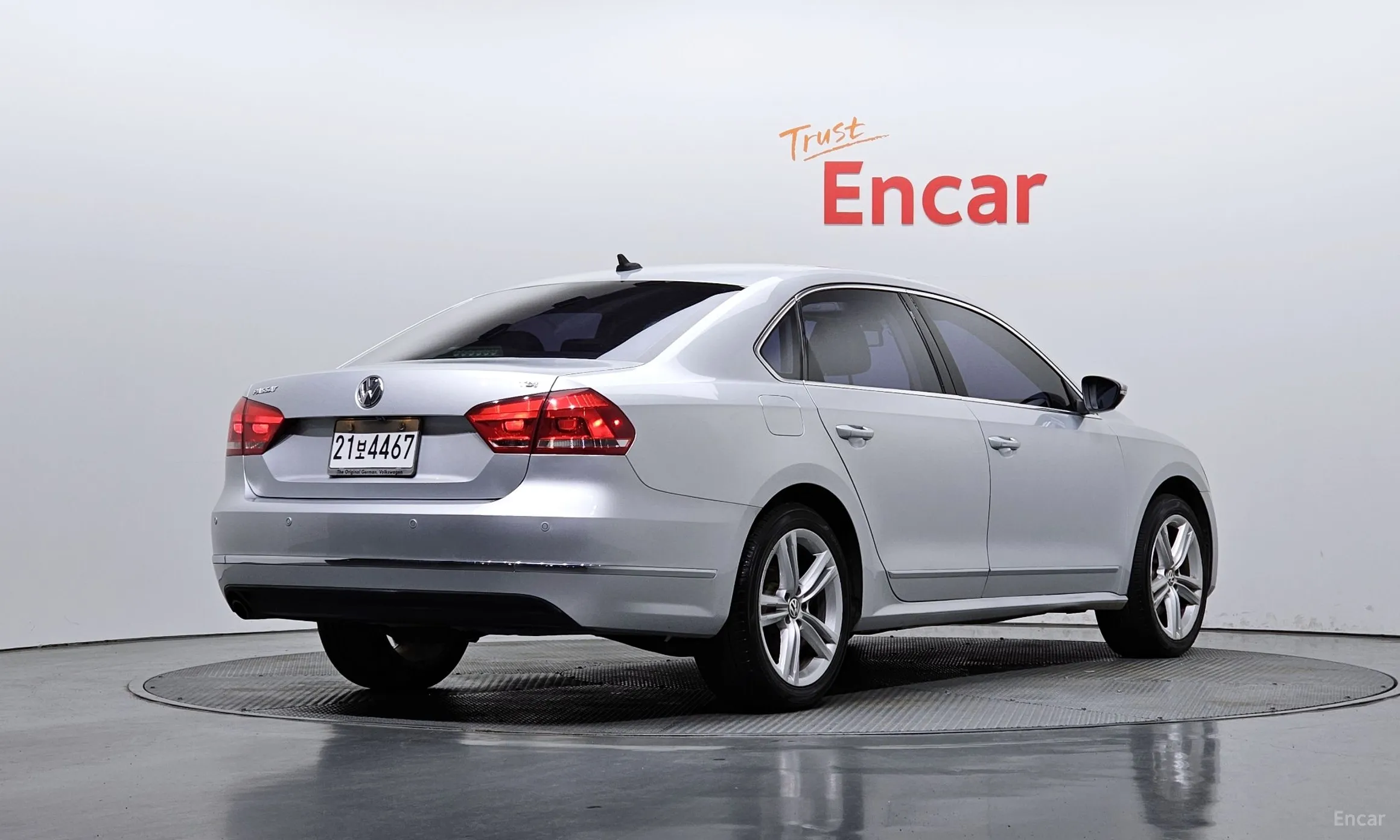 Volkswagen The New Passat превью 2