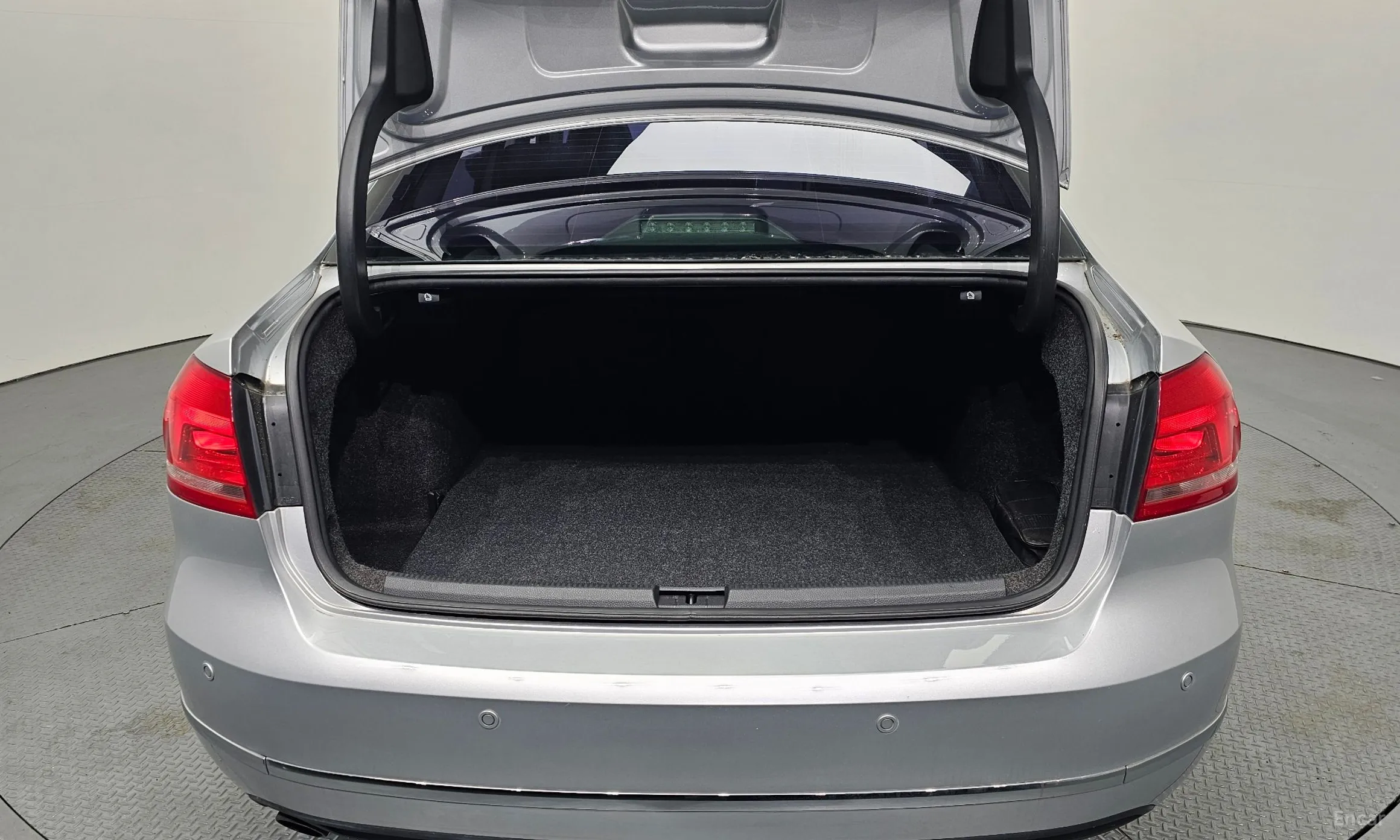 Volkswagen The New Passat превью 20