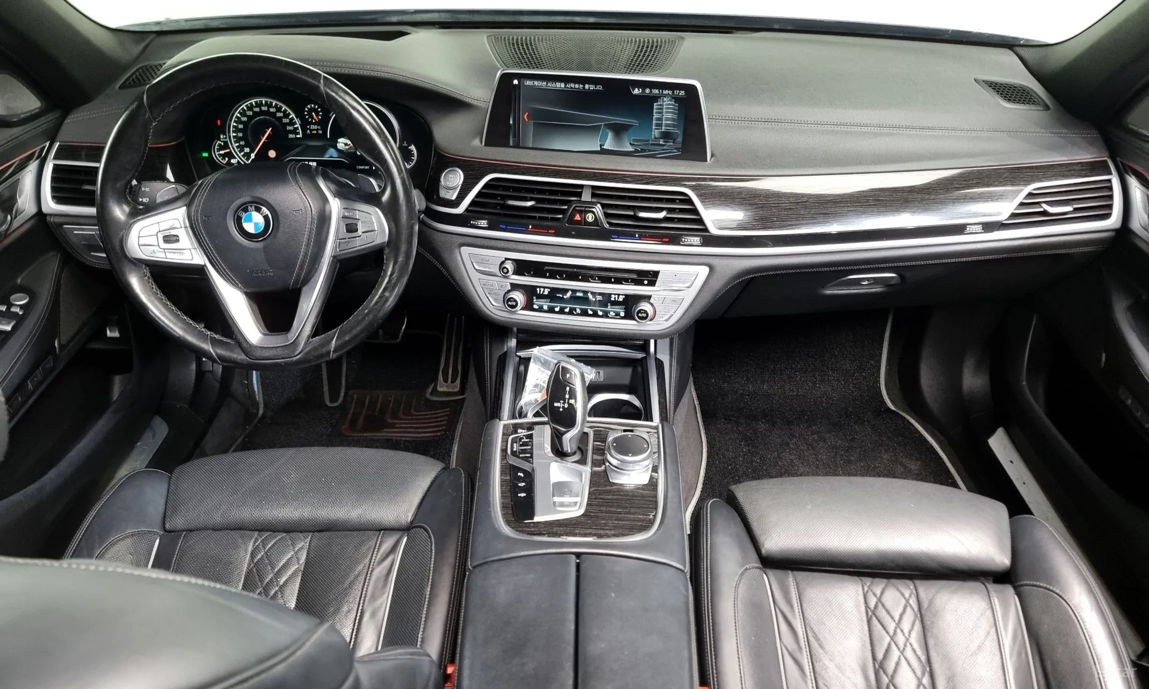 BMW 7 Series (G11) превью 4