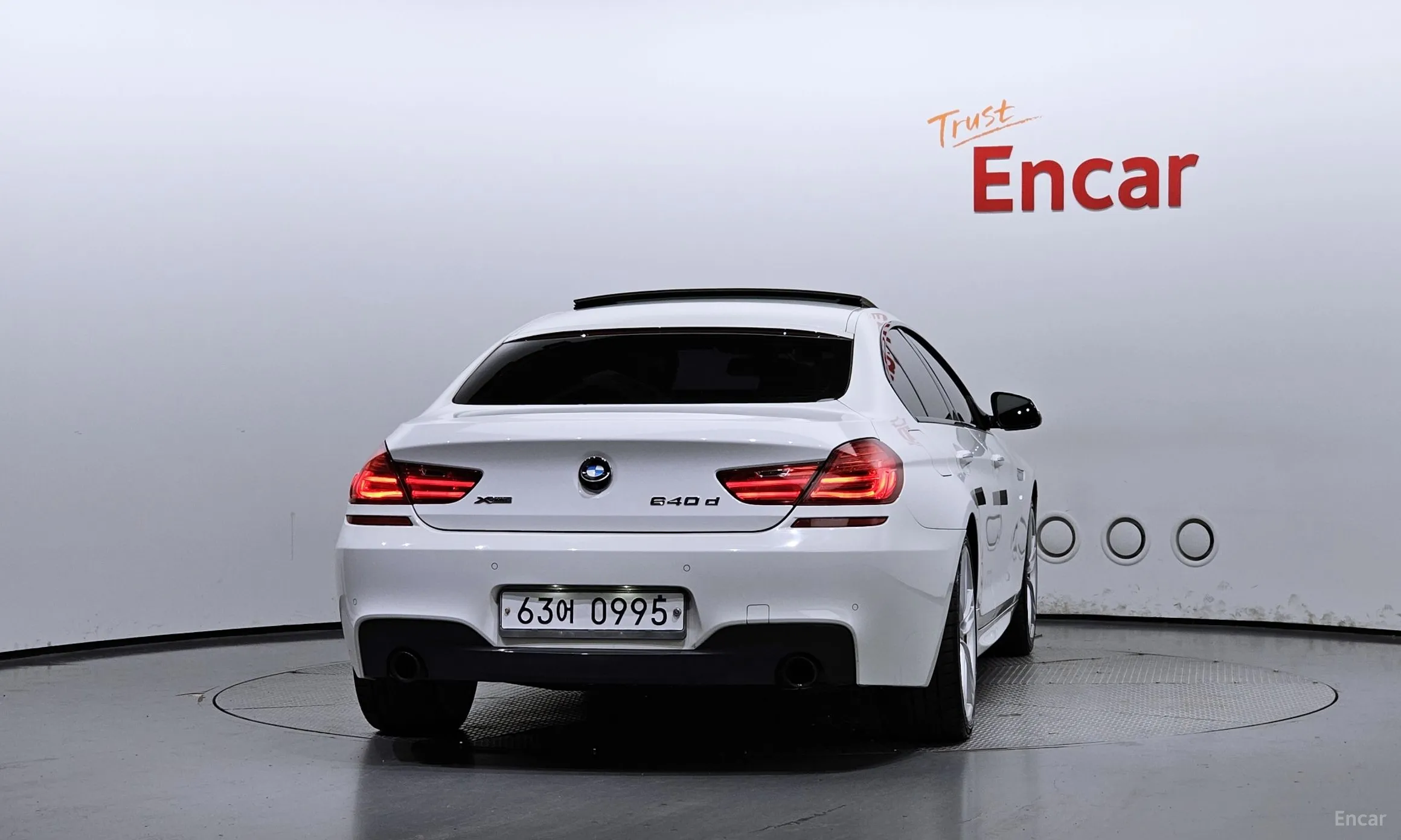 BMW 6 Series (F12) превью 3