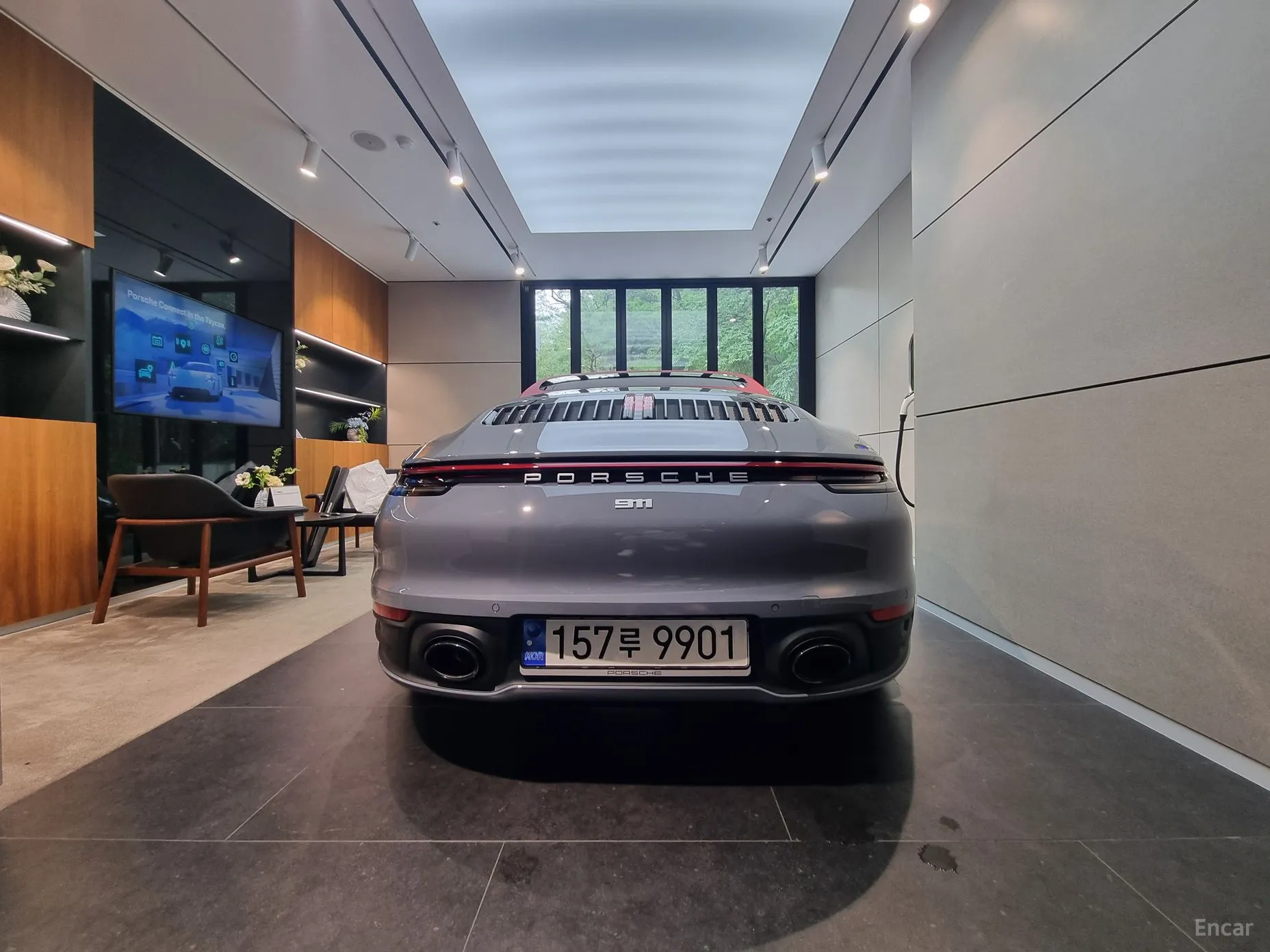 Porsche 911 (992) превью 3