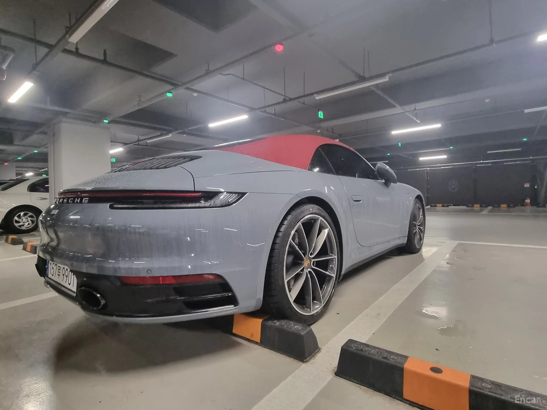 Porsche 911 (992) превью 4