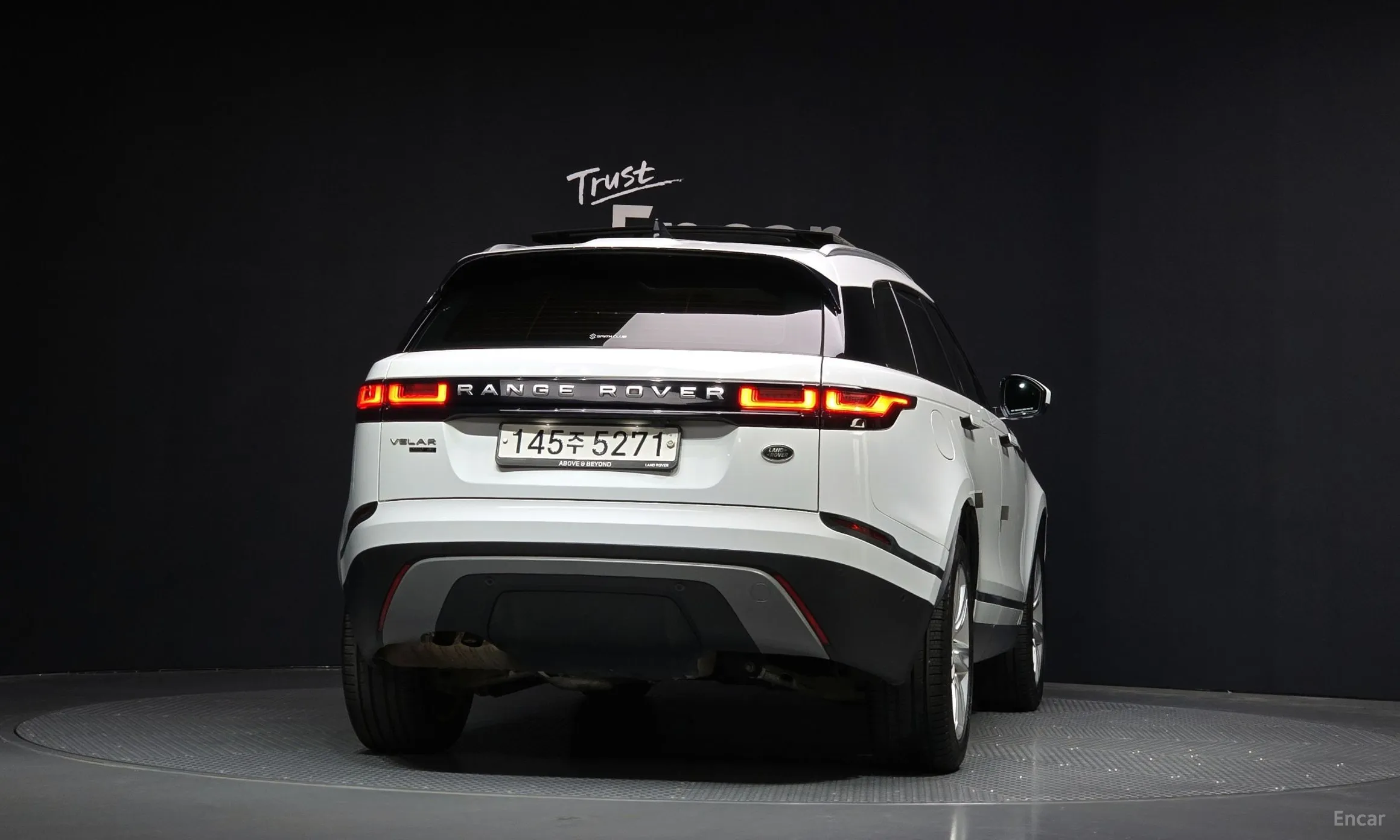 Land Rover Range Rover Bella превью 3