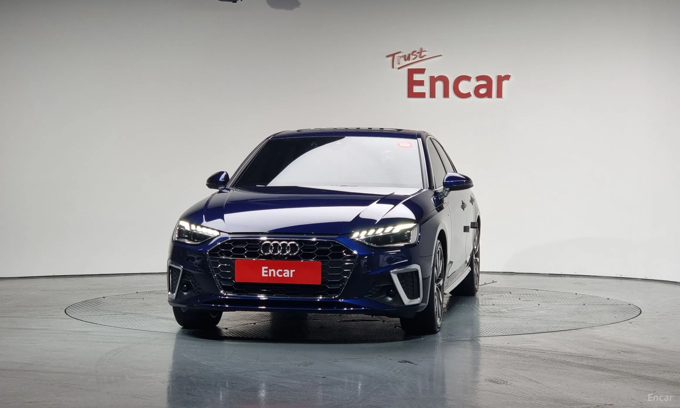 Audi A4 (B9) превью 2