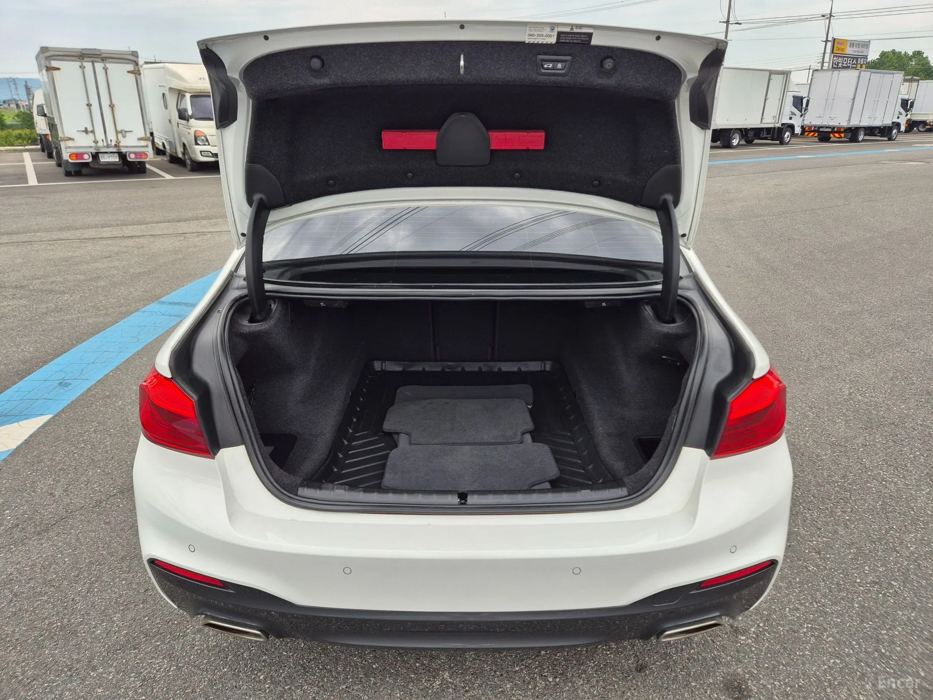 BMW 5 Series (G30) превью 4