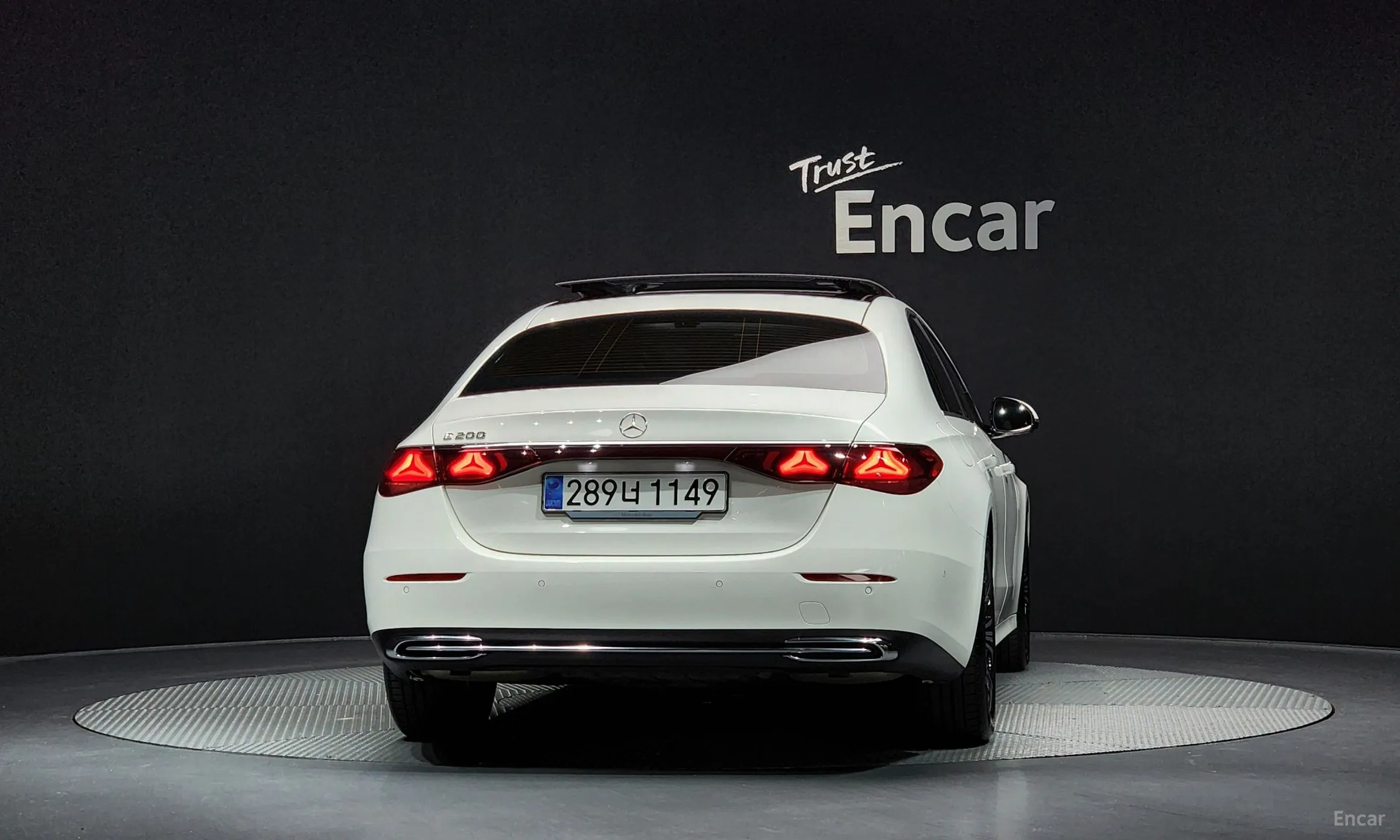 Mercedes Benz E-Class W214 превью 3