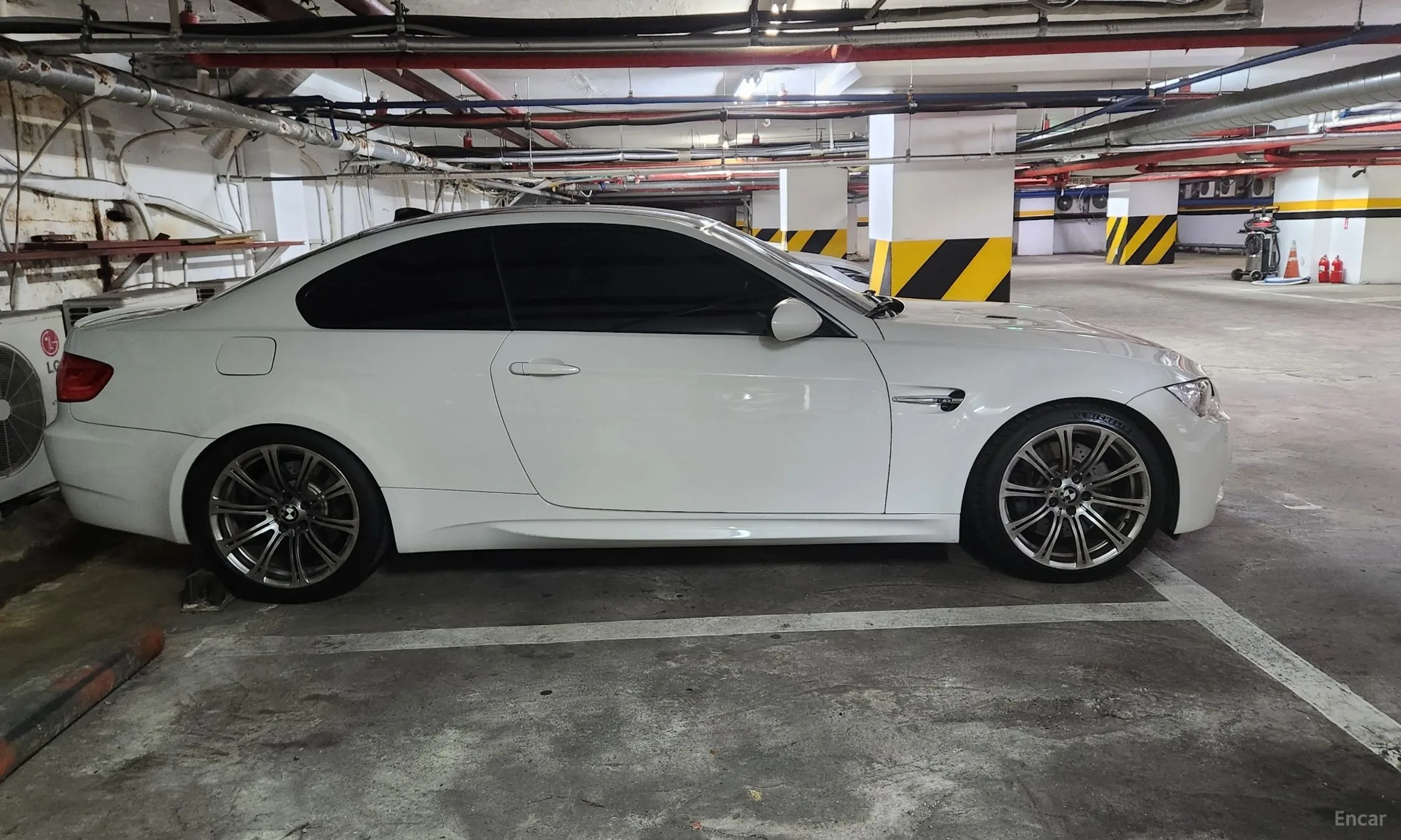 BMW M3 (E90) превью 3