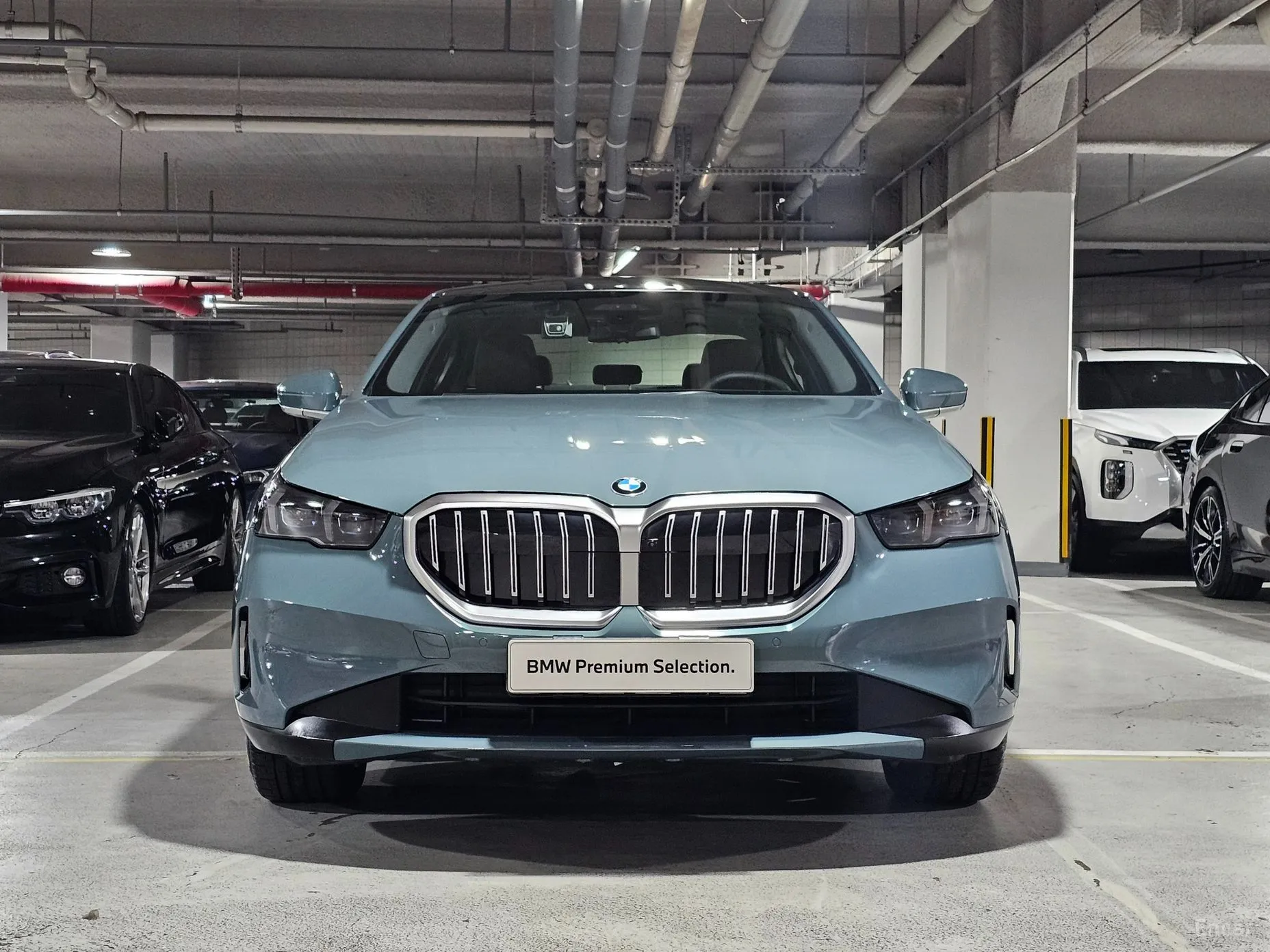 BMW 5 Series (G60) превью 2
