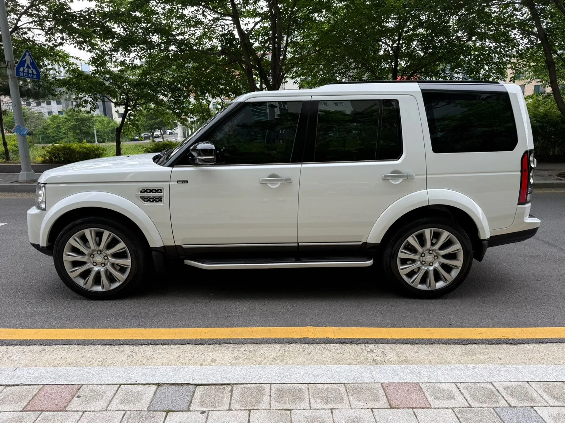 Land Rover Discovery 4 превью 2