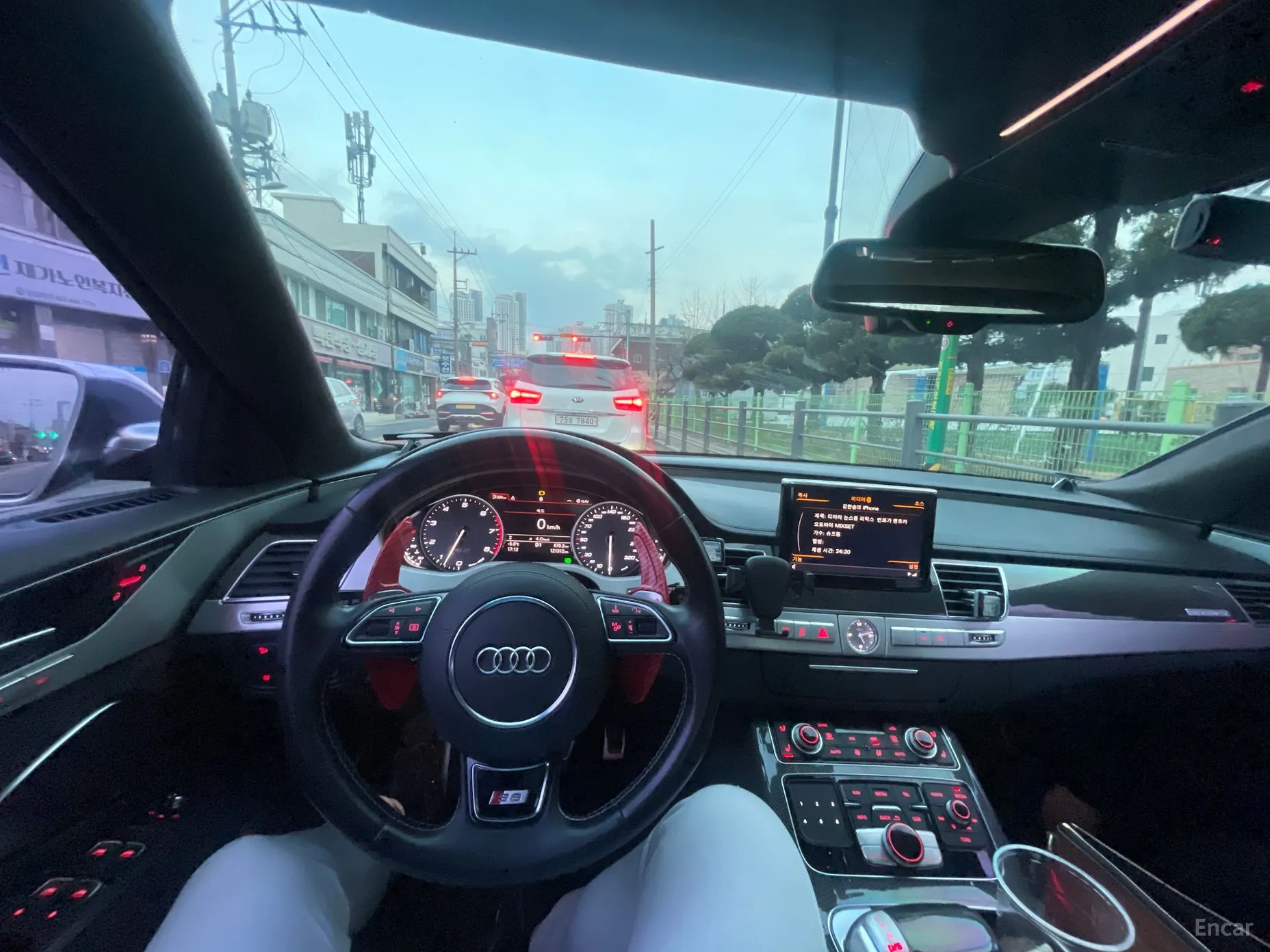 Audi S8 превью 3