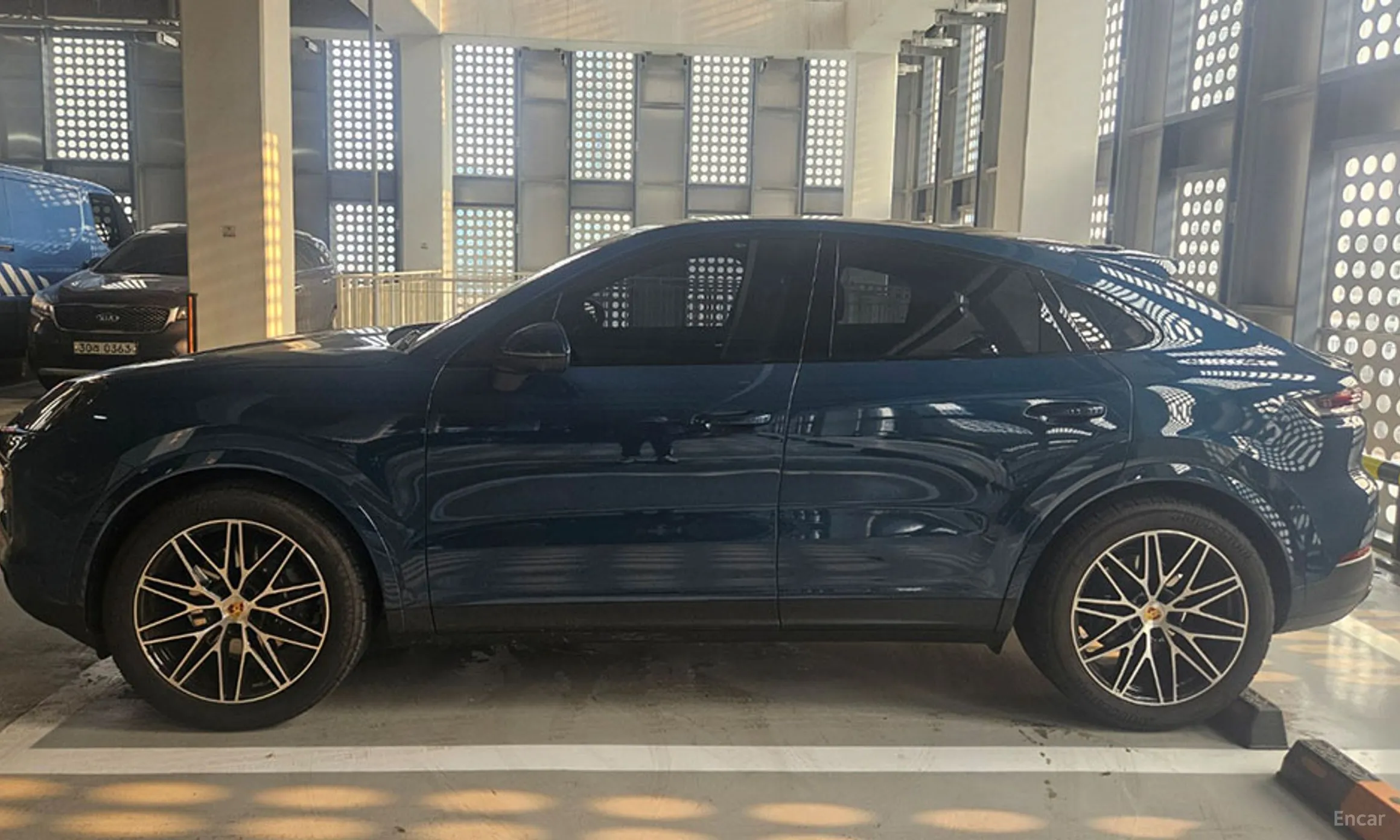 Porsche Cayenne (PO536) превью 2