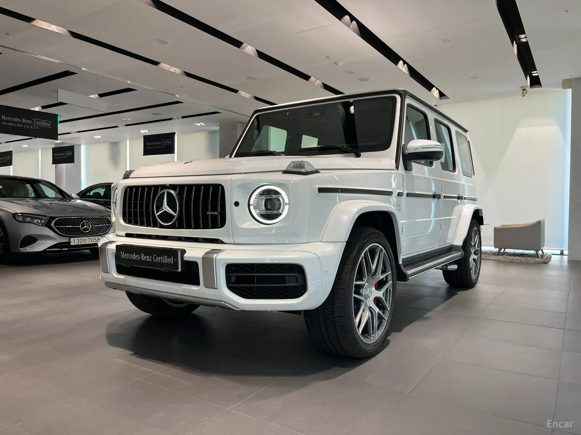 Mercedes Benz G-Class W463b