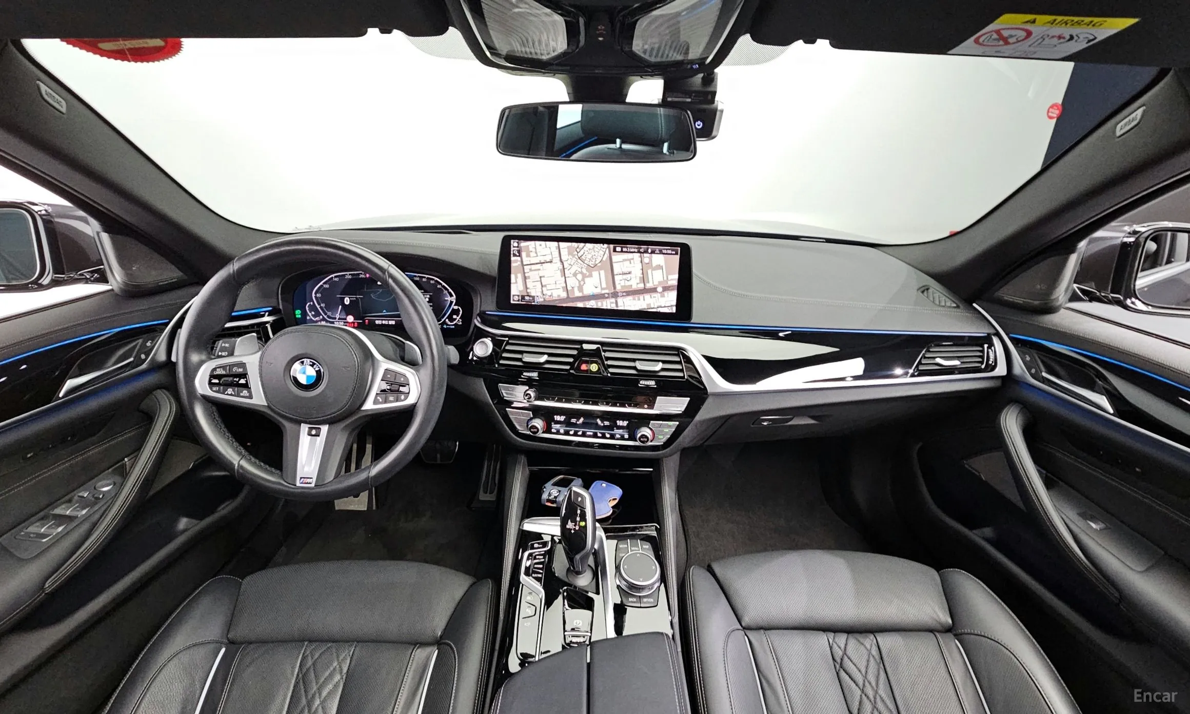 BMW 5 Series (G30) превью 4