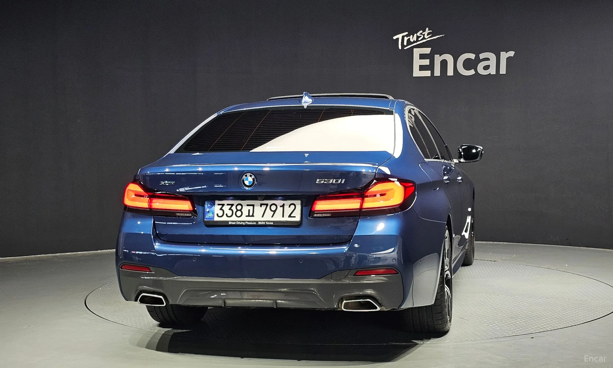BMW 5 Series (G30) превью 3