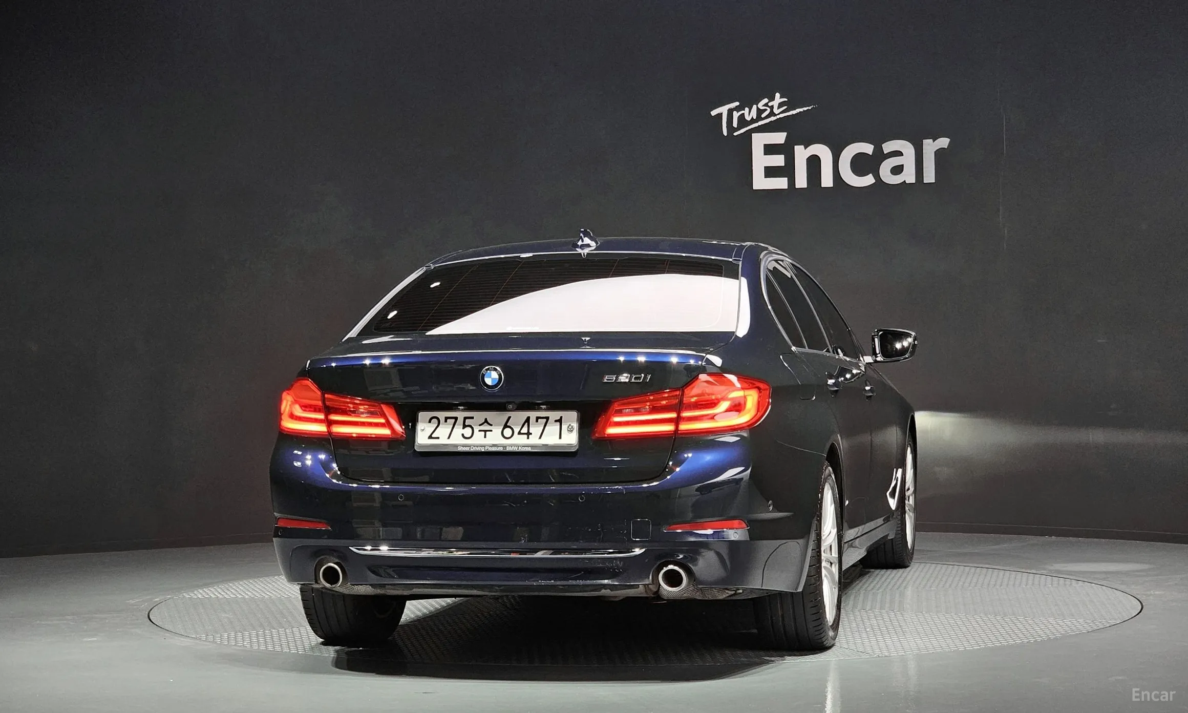 BMW 5 Series (G30) превью 3