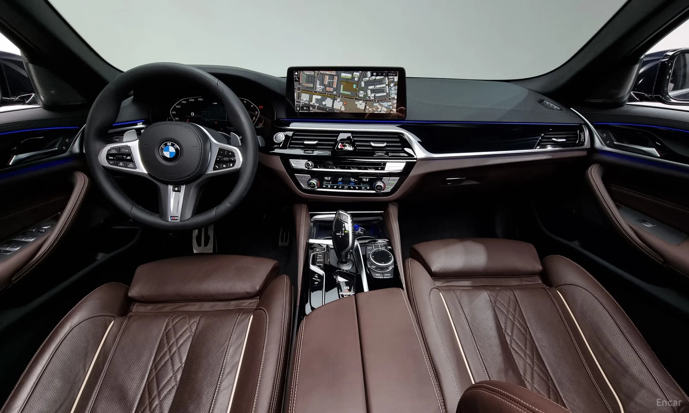 BMW 5 Series (G30) превью 4
