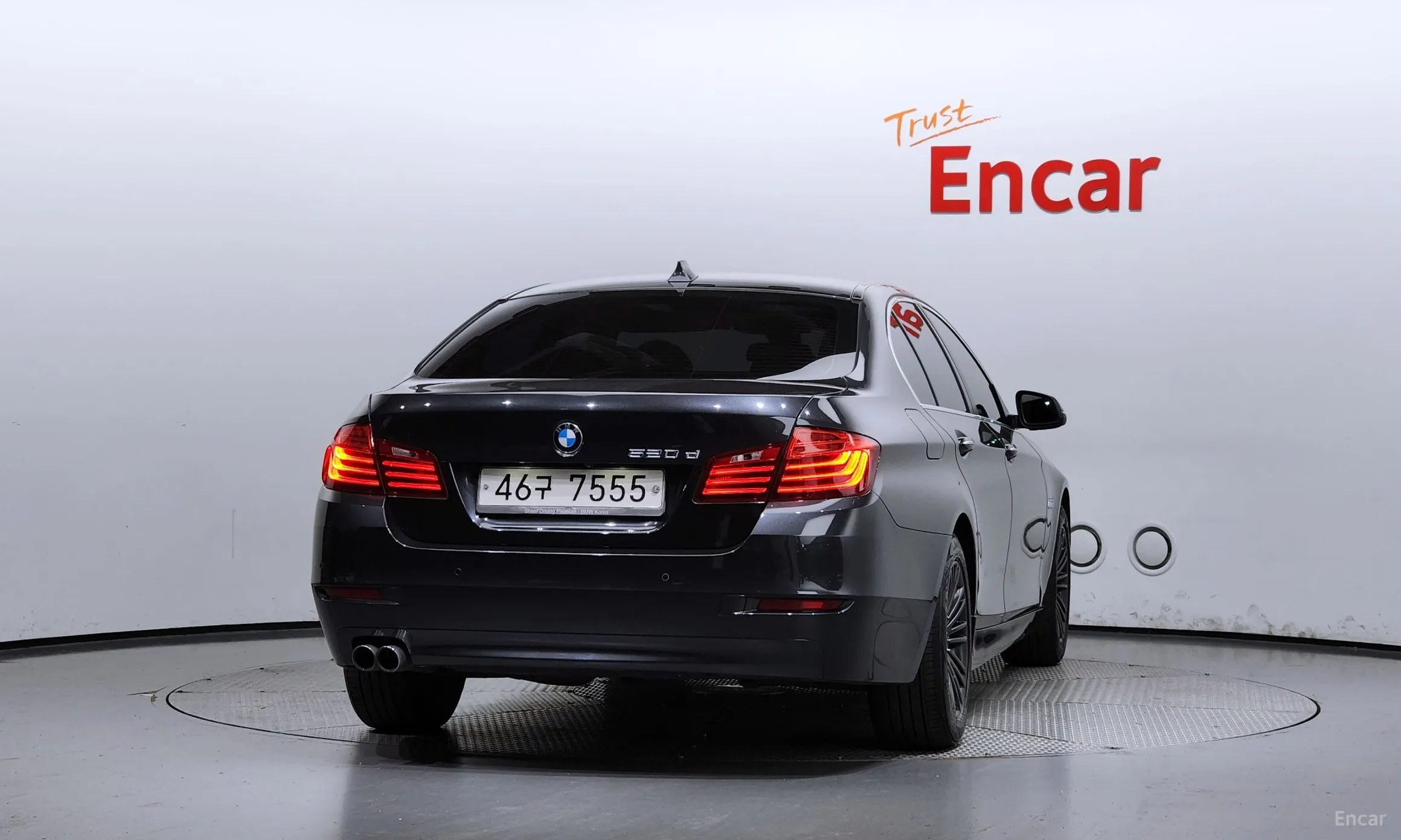 BMW 5 Series (F10) превью 3