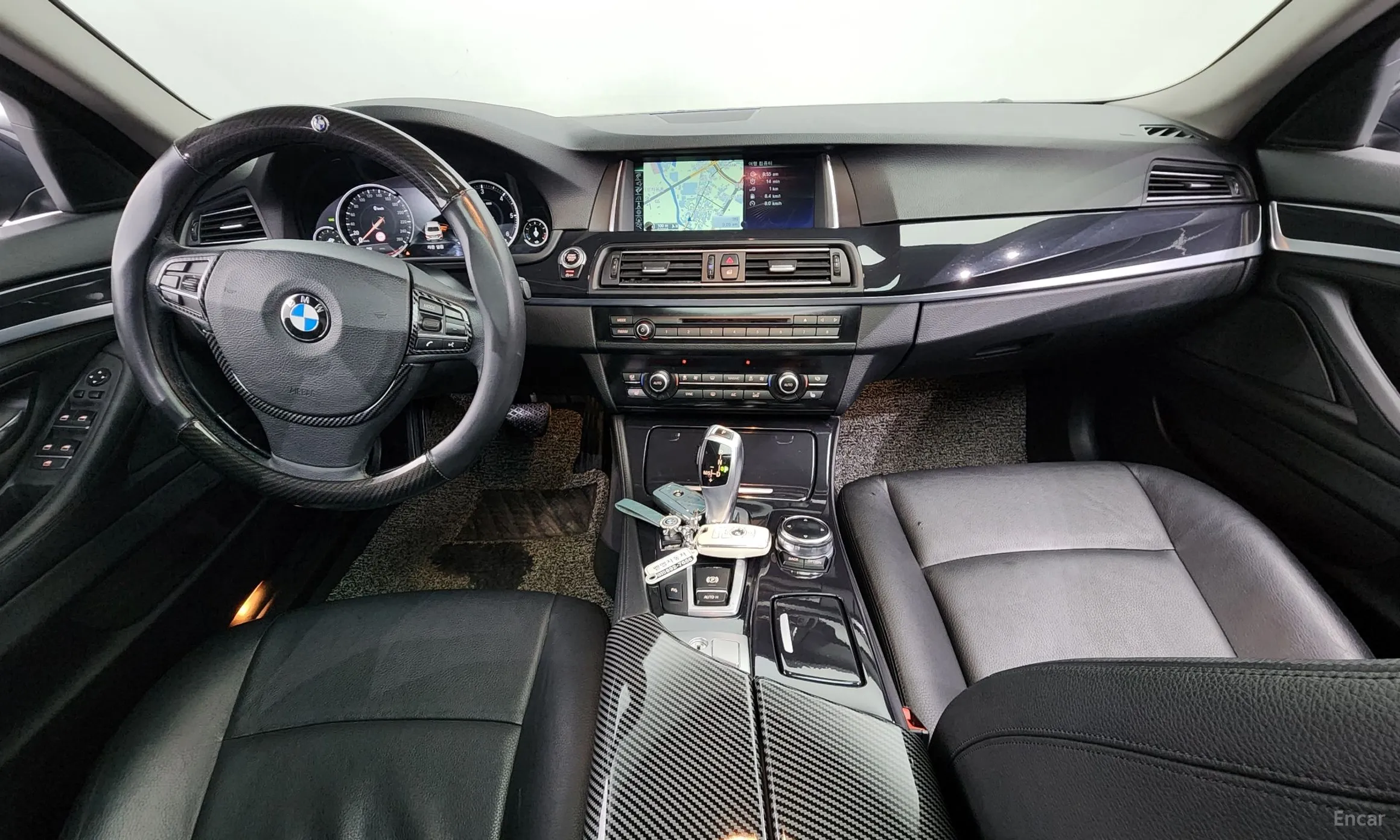 BMW 5 Series (F10) превью 4