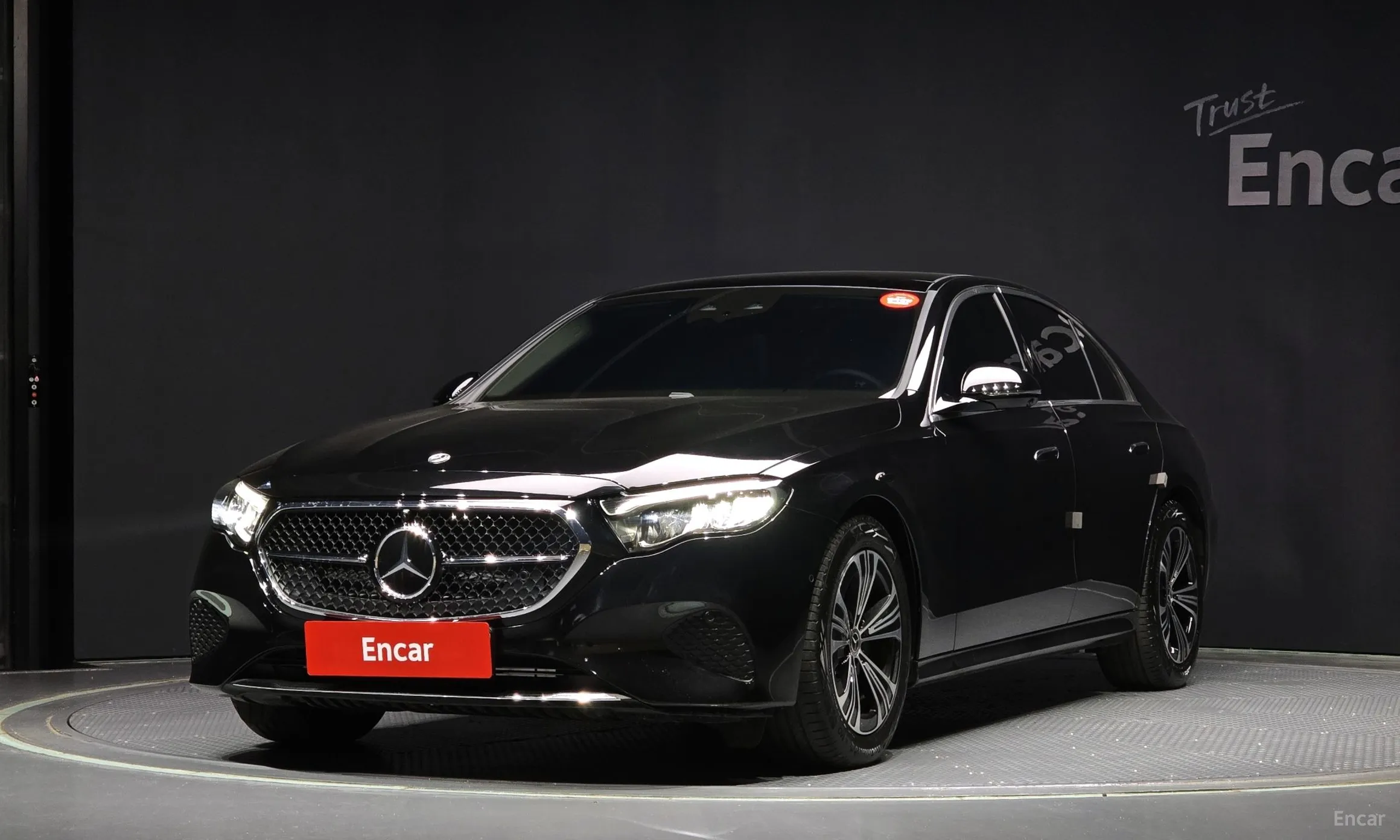 E-Class W214