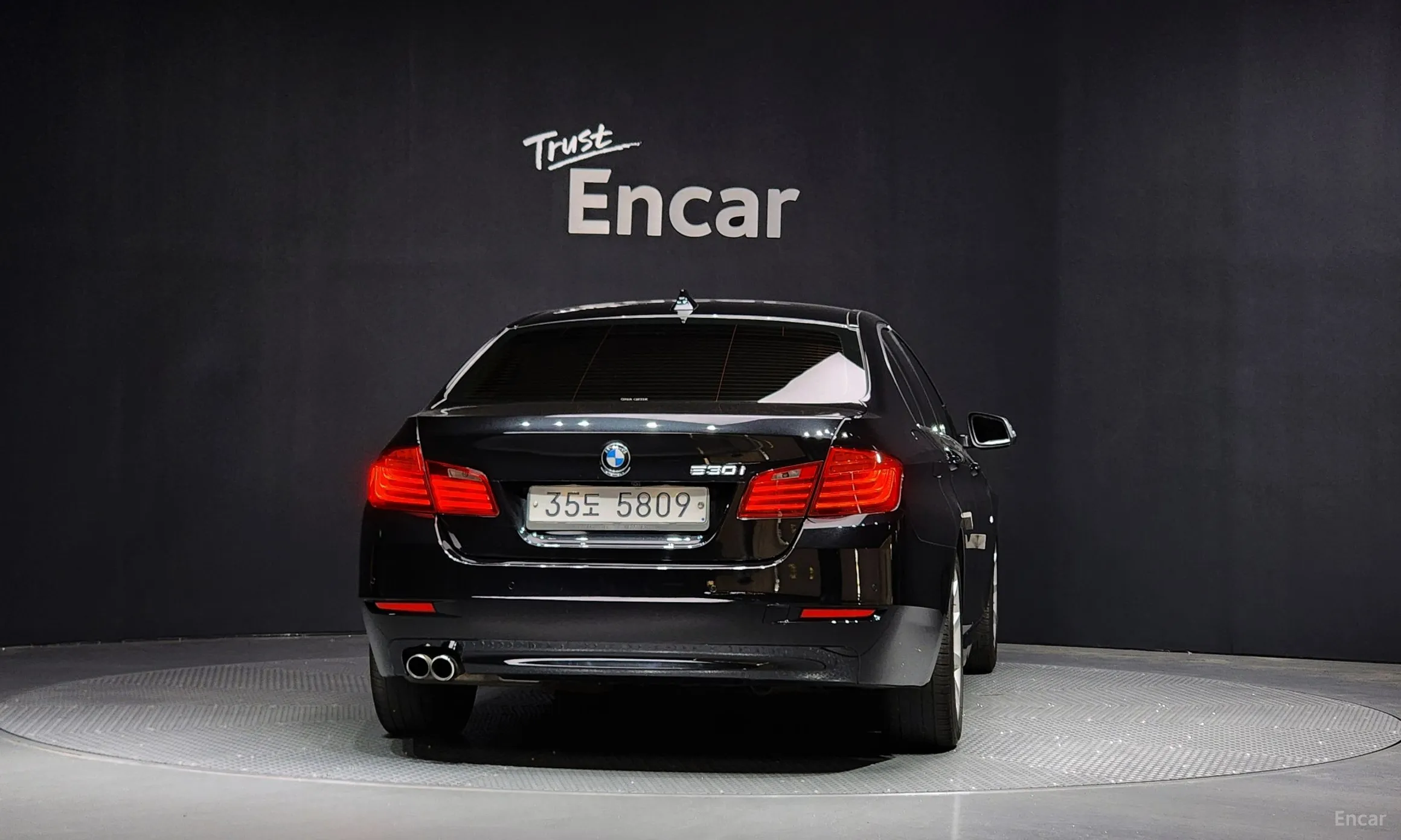 BMW 5 Series (F10) превью 3