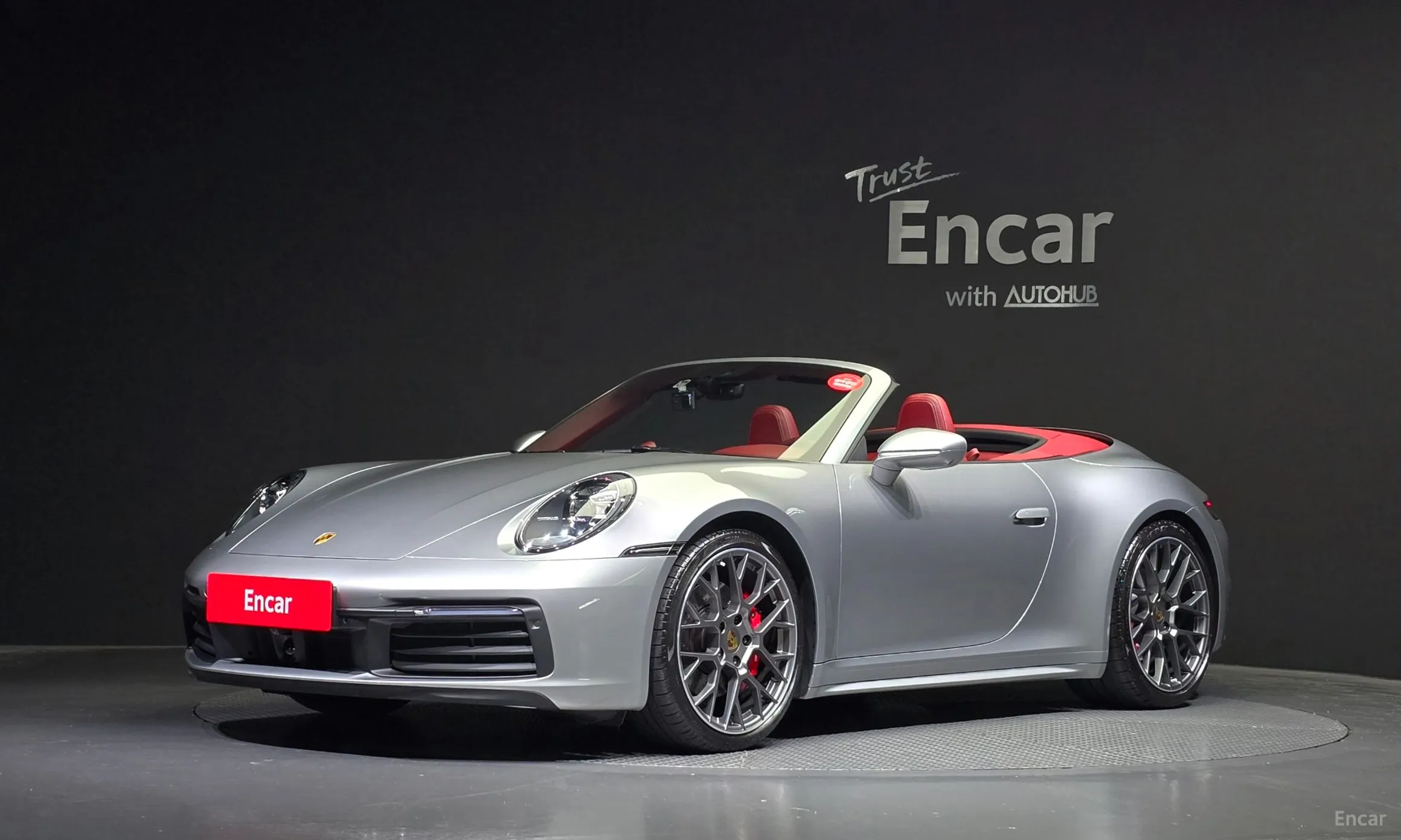 911 (992)