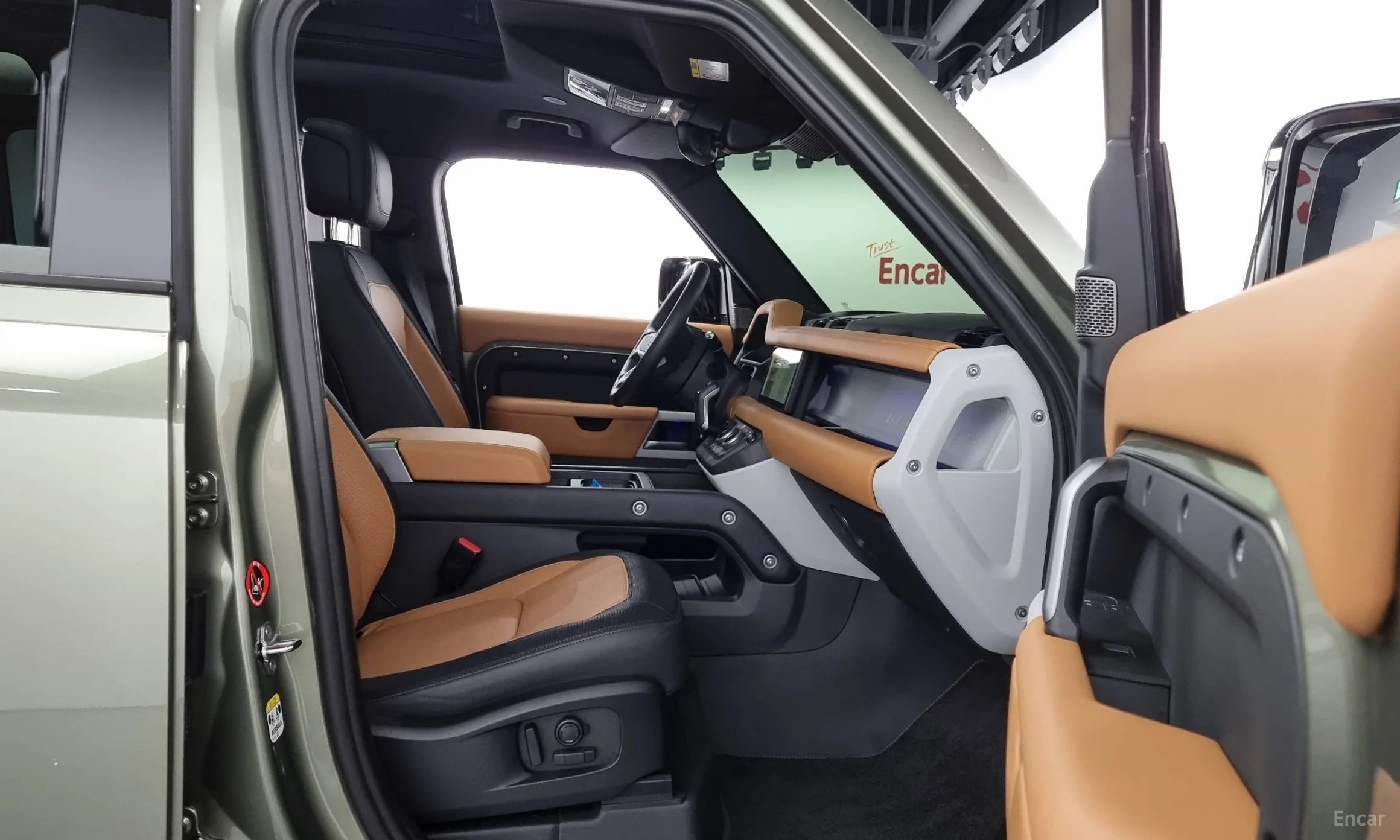 Land Rover Defender (L663) превью 11
