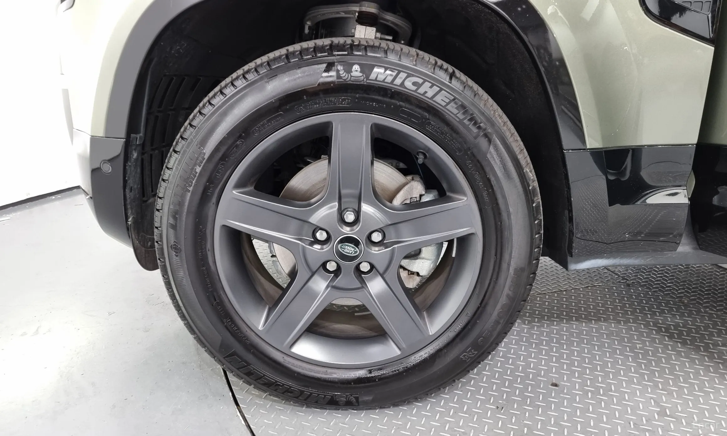 Land Rover Defender (L663) превью 5