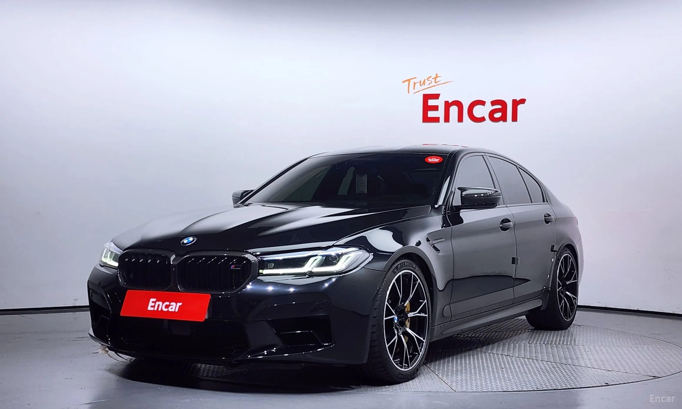 BMW M5 (F90)